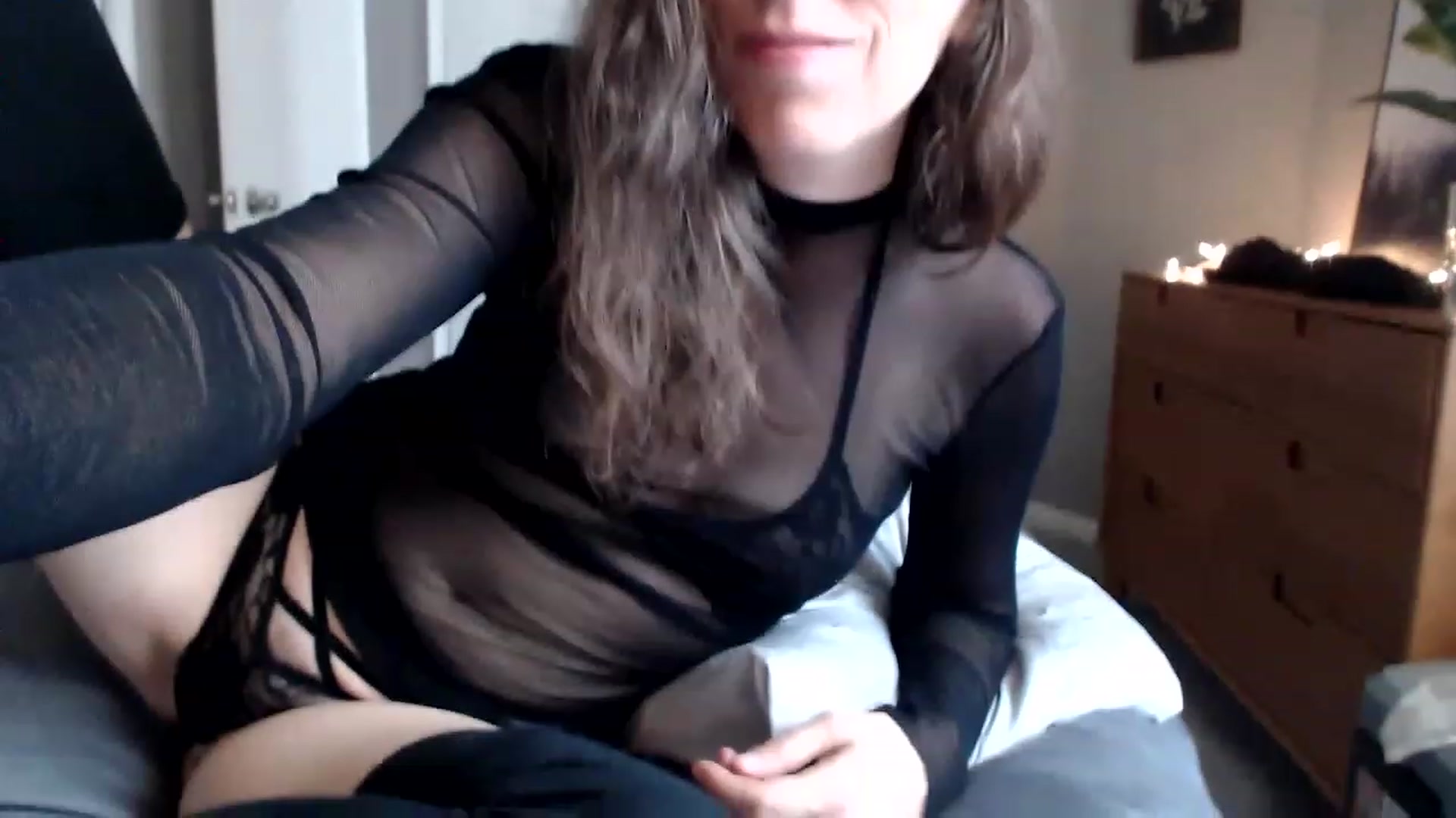 Gallery image thumbnail from Sapphire's myfreecams stream on, 05/21/2023, 24:29 image 10 of 20