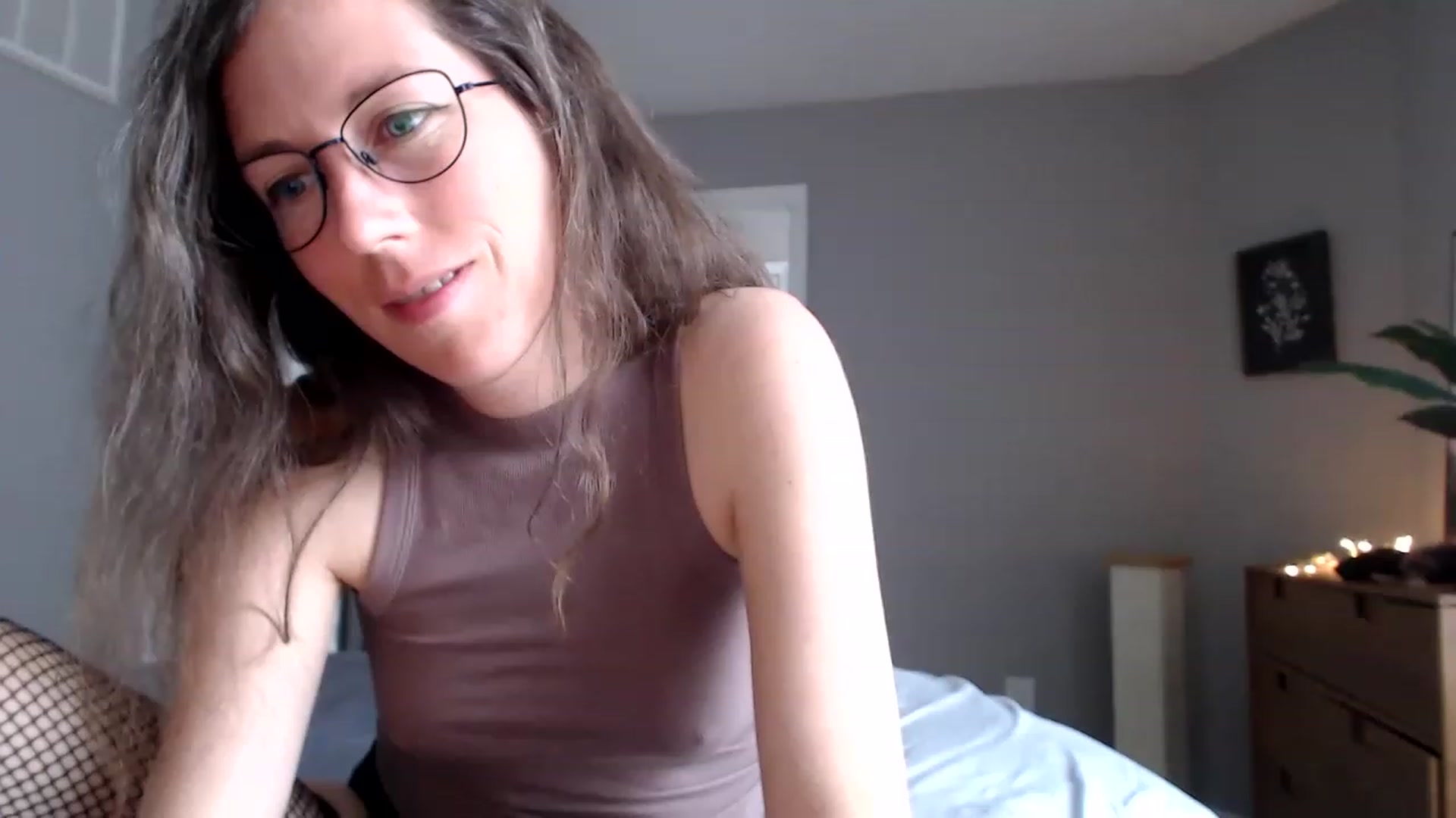 Gallery image thumbnail from Sapphire's myfreecams stream on, 05/22/2023, 20:29 image 12 of 20