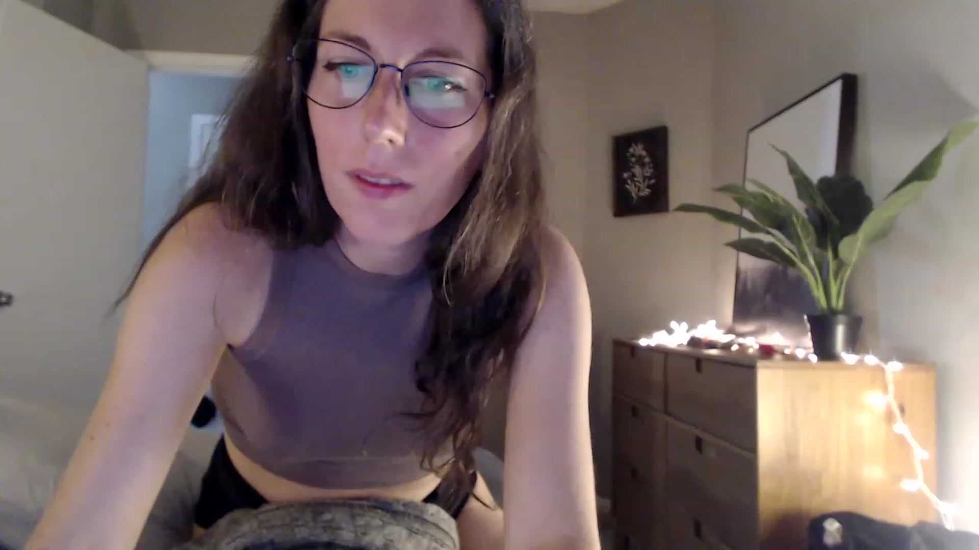 Gallery image thumbnail from Sapphire's myfreecams stream on, 05/23/2023, 01:04 image 6 of 20