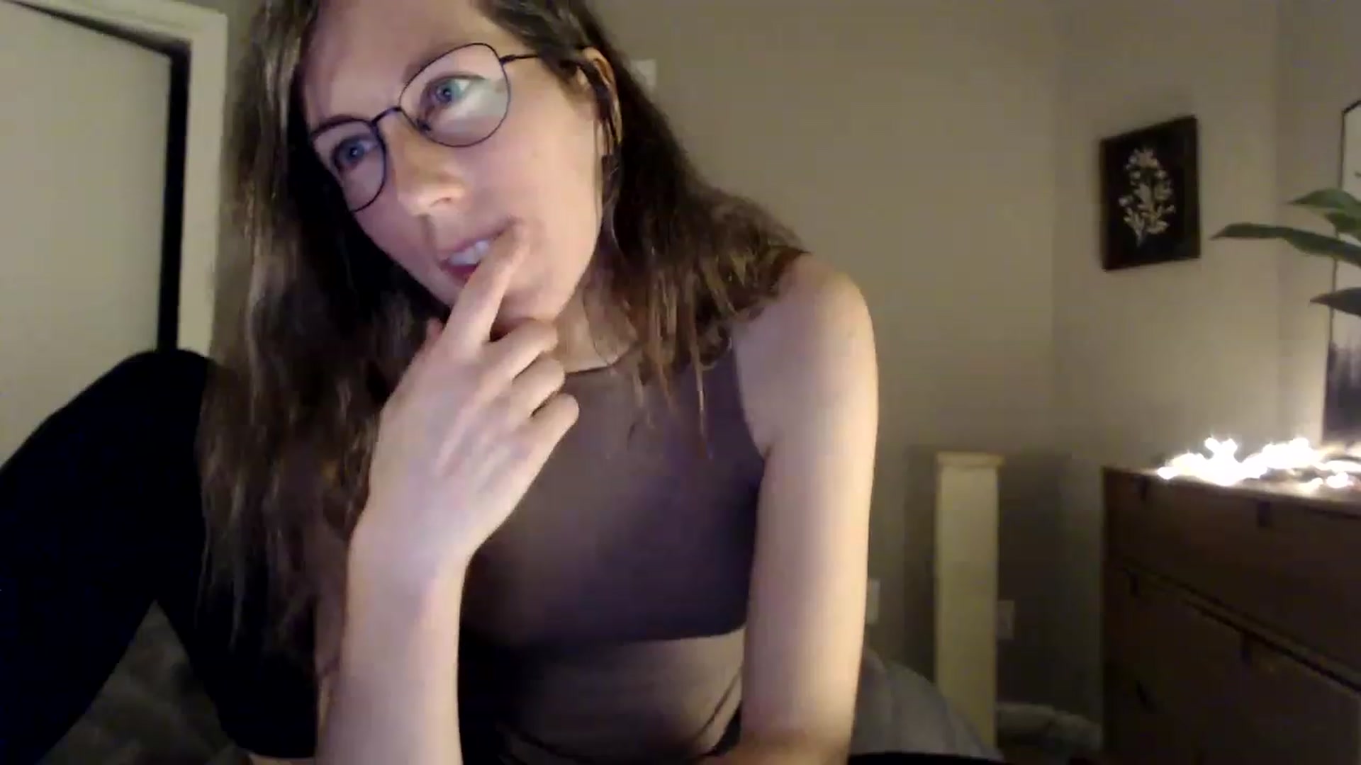 Gallery image thumbnail from Sapphire's myfreecams stream on, 05/26/2023, 01:53 image 8 of 20