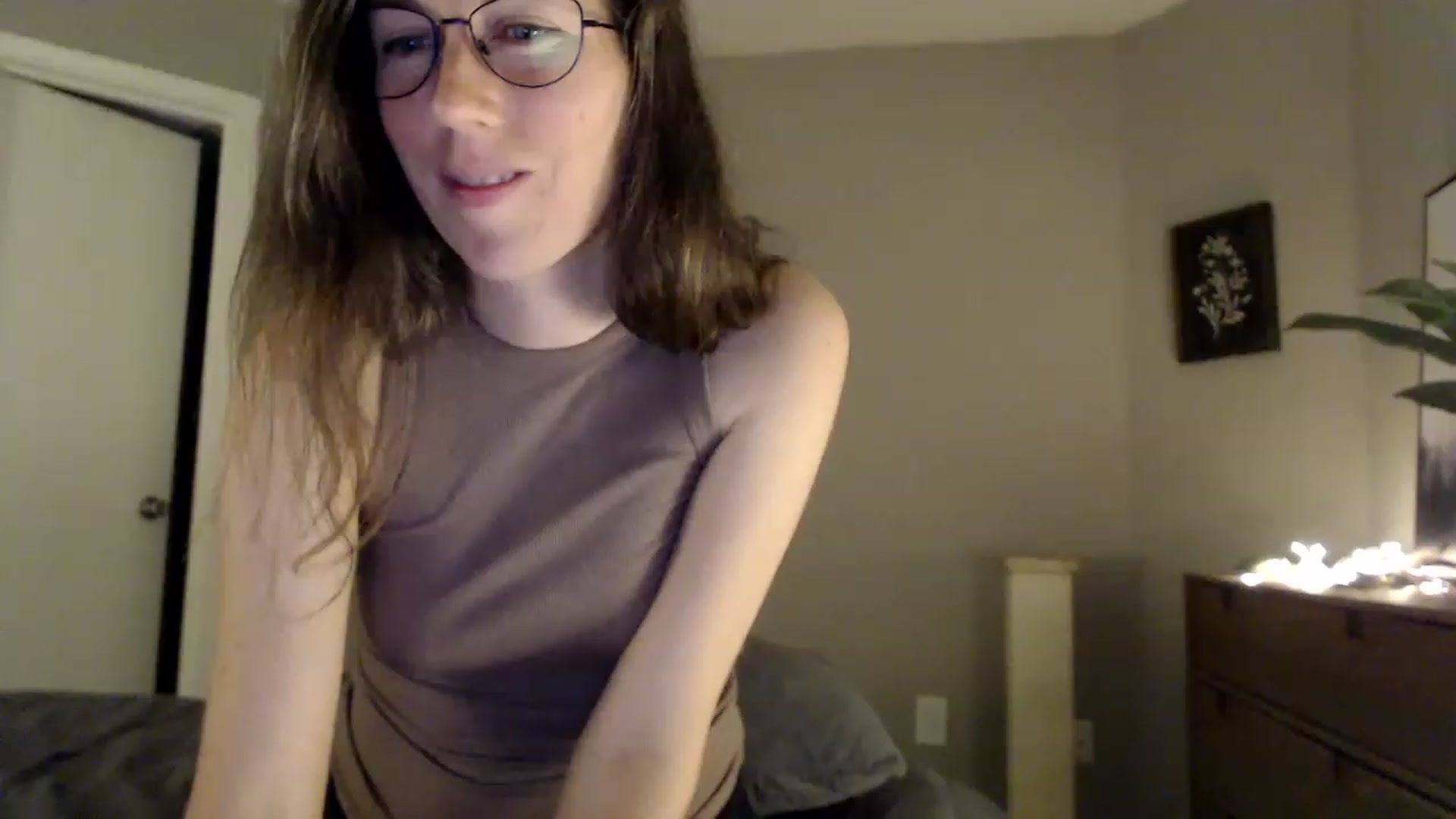 Gallery image thumbnail from Sapphire's myfreecams stream on, 05/26/2023, 01:53 image 7 of 20