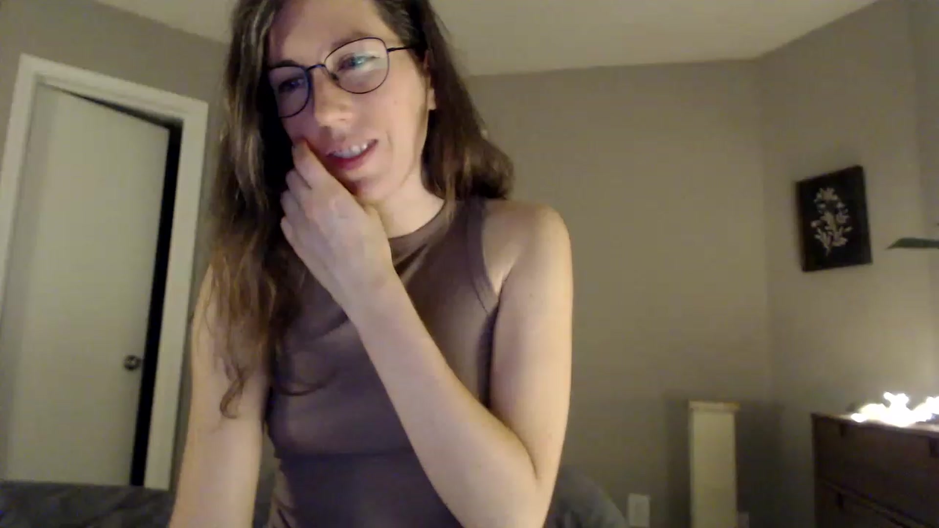 Gallery image thumbnail from Sapphire's myfreecams stream on, 05/26/2023, 01:53 image 17 of 20