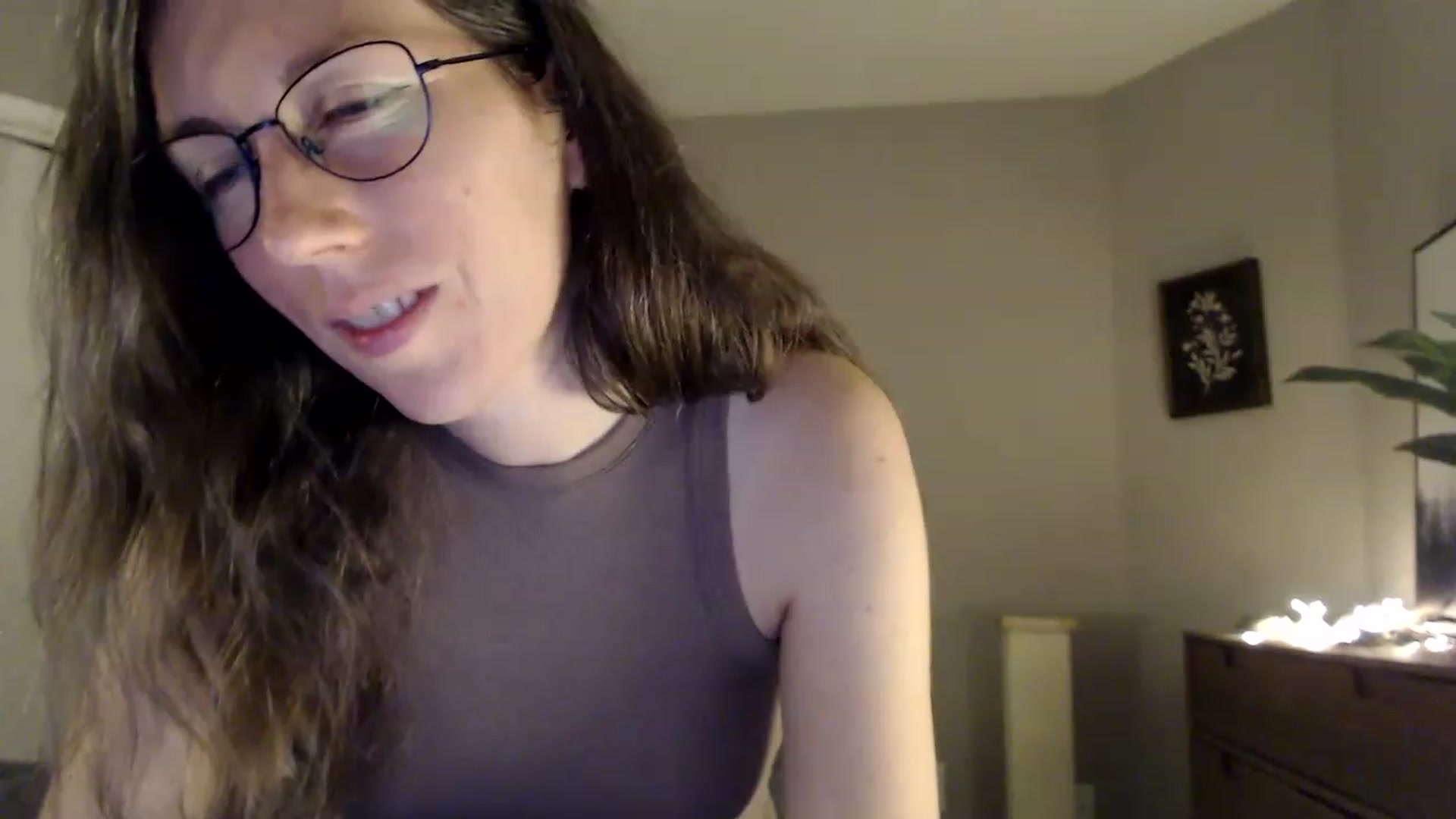 Gallery image thumbnail from Sapphire's myfreecams stream on, 05/26/2023, 01:53 image 14 of 20