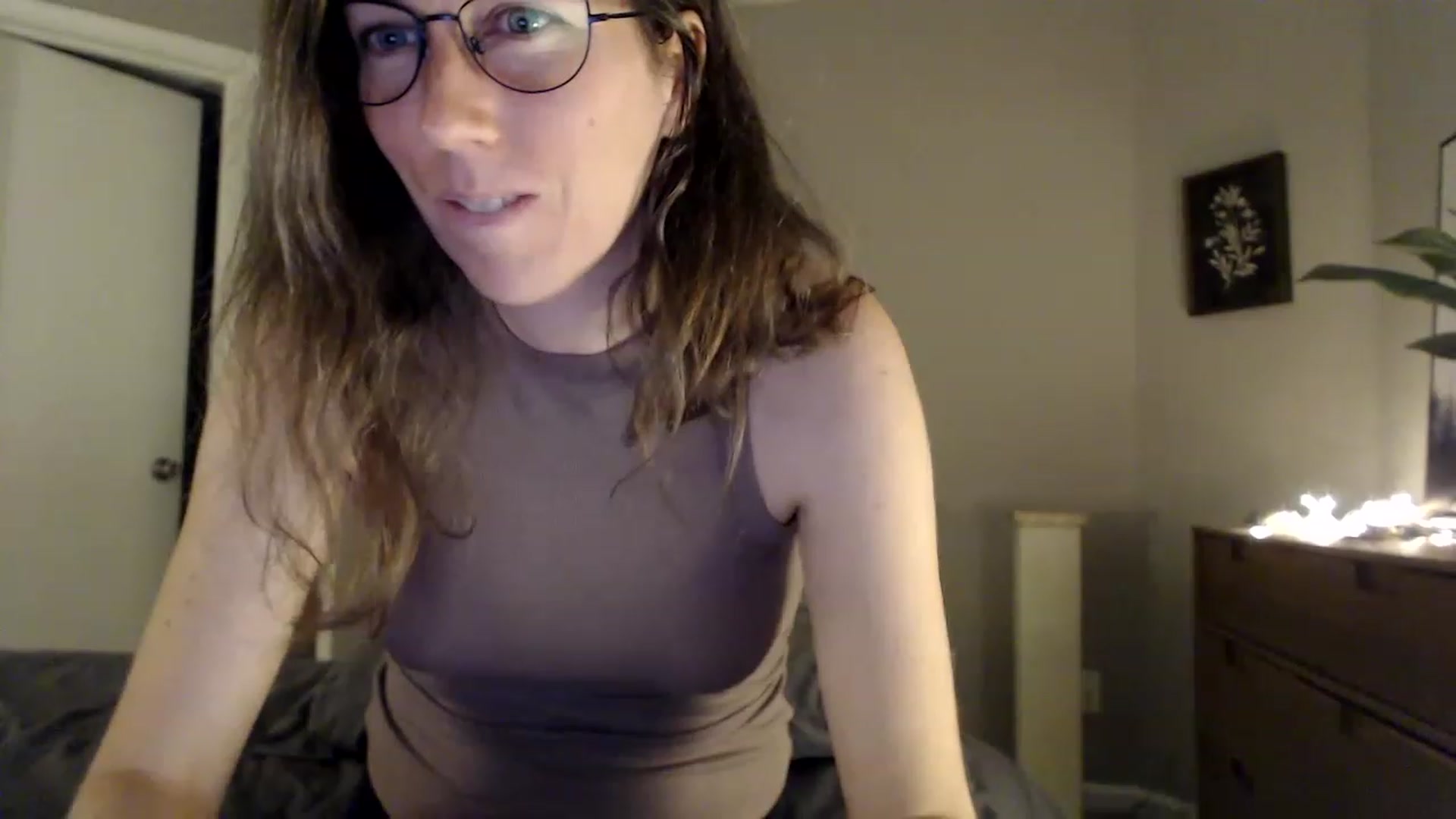 Gallery image thumbnail from Sapphire's myfreecams stream on, 05/26/2023, 01:53 image 10 of 20