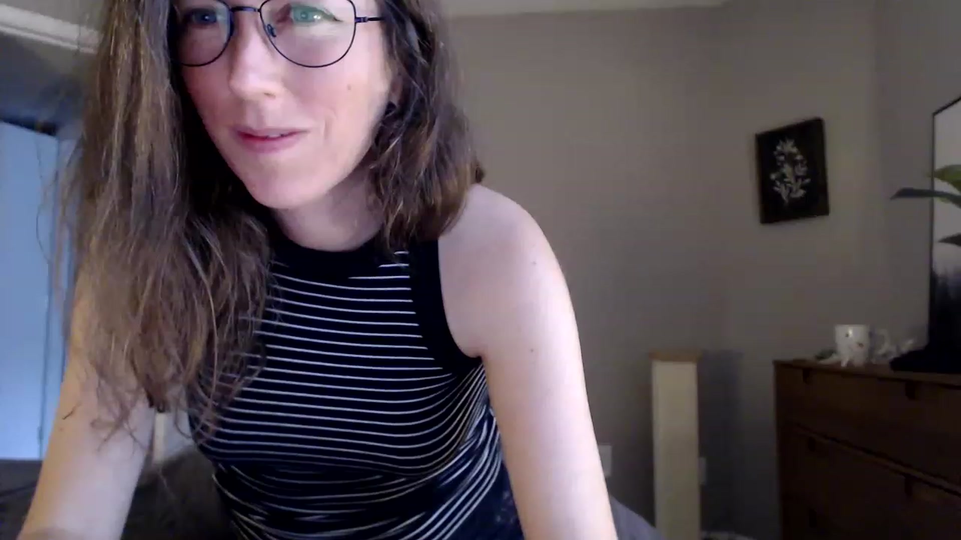 Gallery image thumbnail from Sapphire's myfreecams stream on, 05/28/2023, 23:18 image 8 of 20