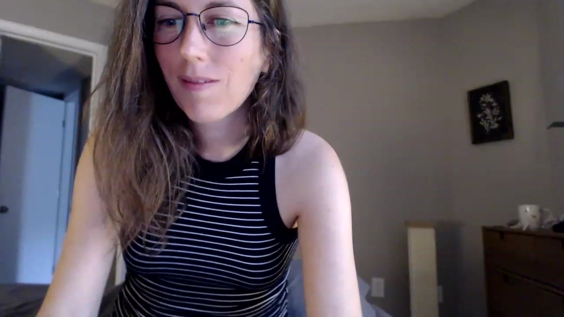 Gallery image thumbnail from Sapphire's myfreecams stream on, 05/28/2023, 23:18 image 9 of 20