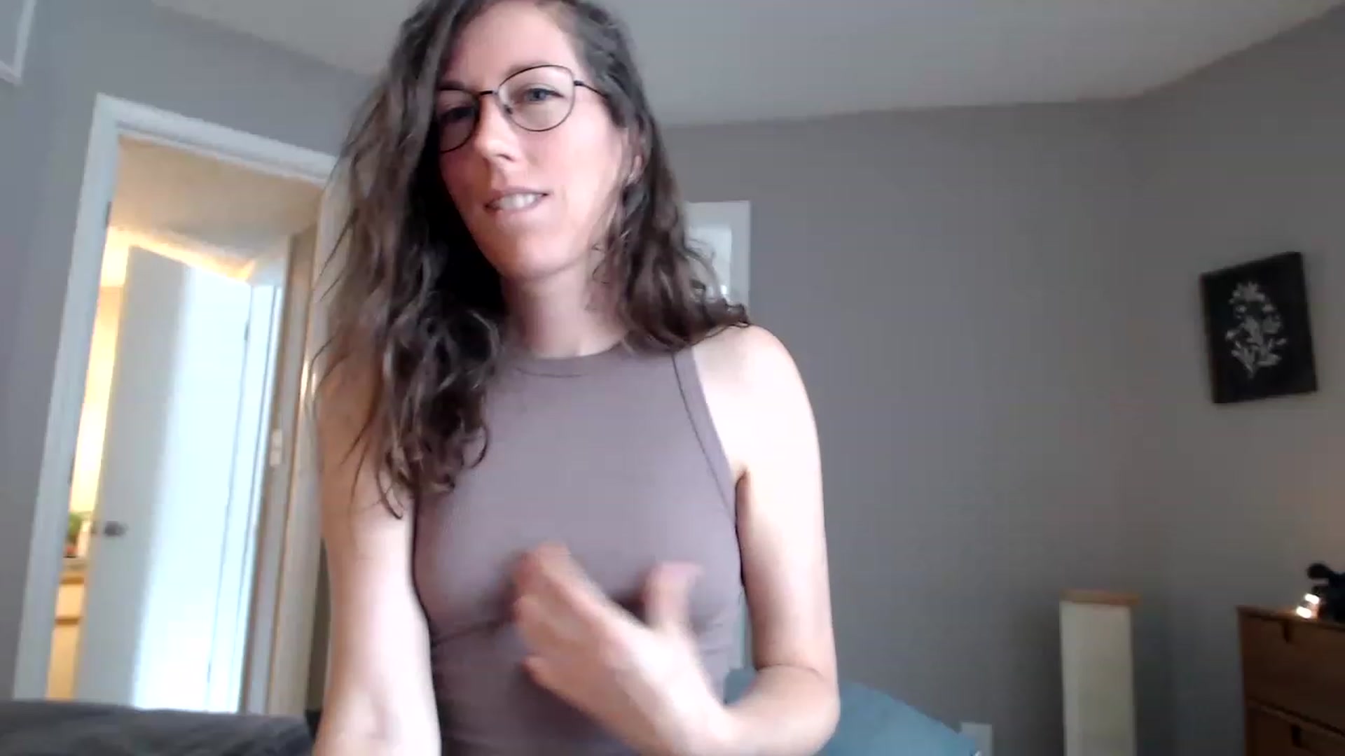 Gallery image thumbnail from Sapphire's myfreecams stream on, 06/04/2023, 20:59 image 13 of 20