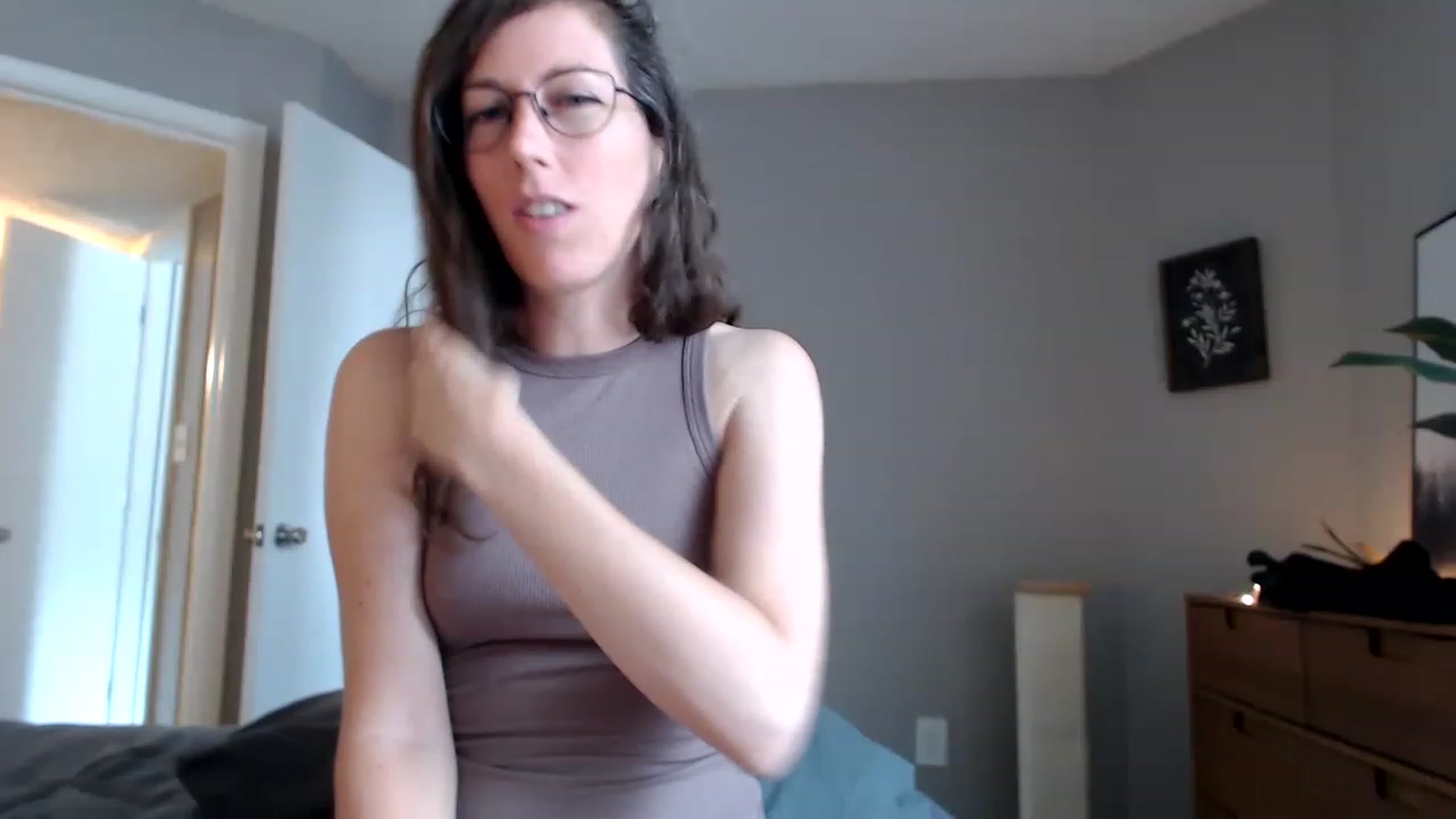 Gallery image thumbnail from Sapphire's myfreecams stream on, 06/04/2023, 20:59 image 5 of 20