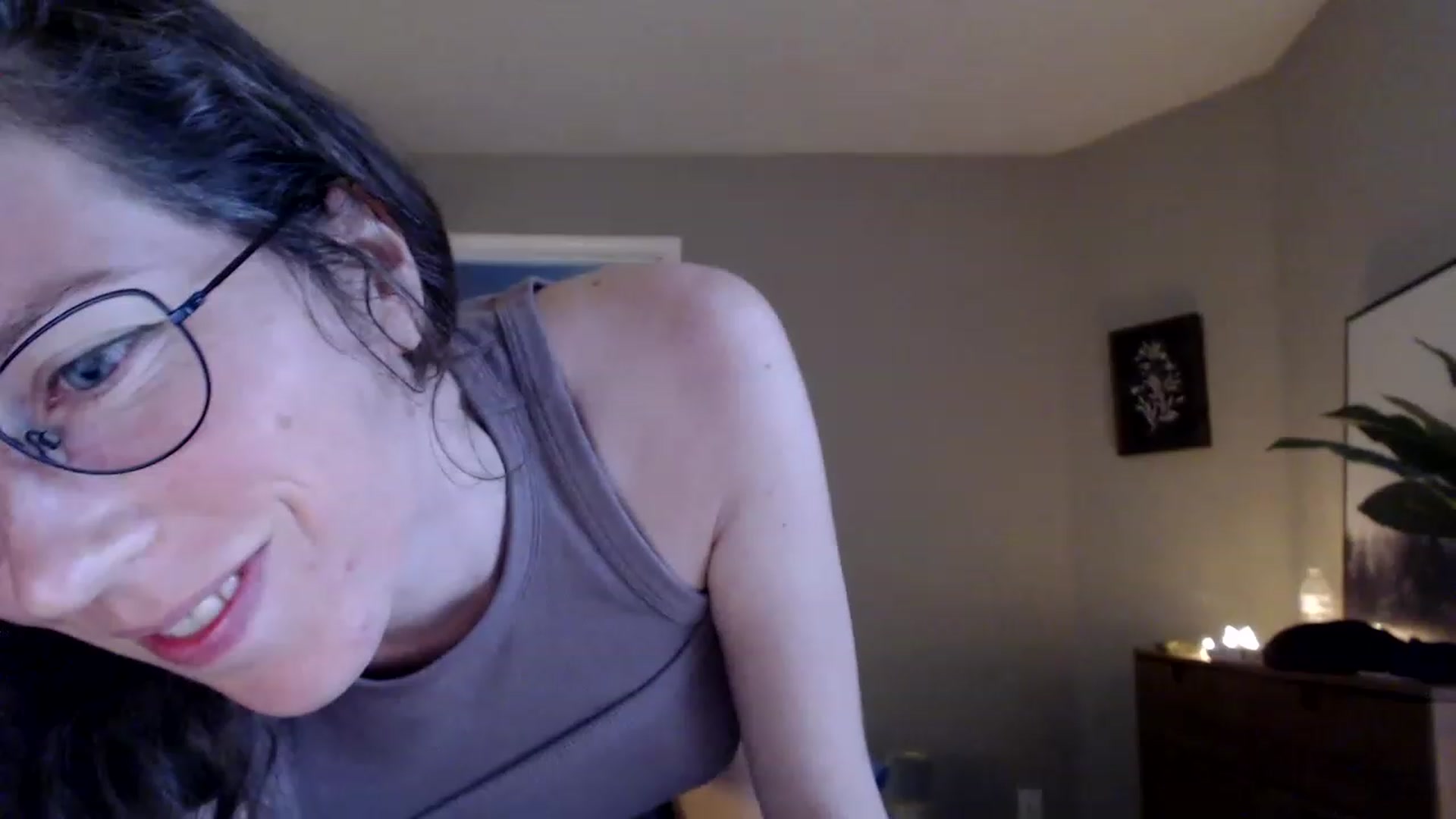 Gallery image thumbnail from Sapphire's myfreecams stream on, 06/27/2023, 24:02 image 19 of 20