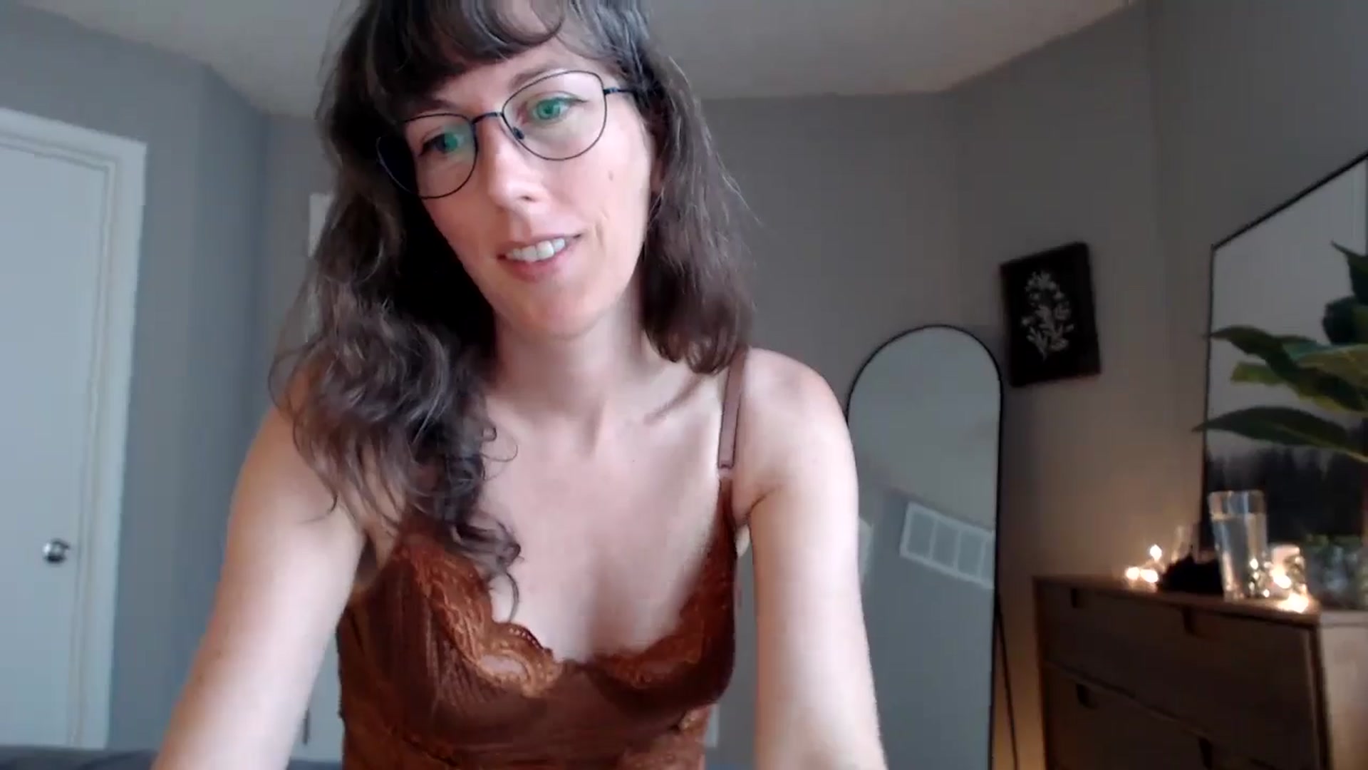 Gallery image thumbnail from Sapphire's myfreecams stream on, 09/14/2024, 19:30 image 11 of 20