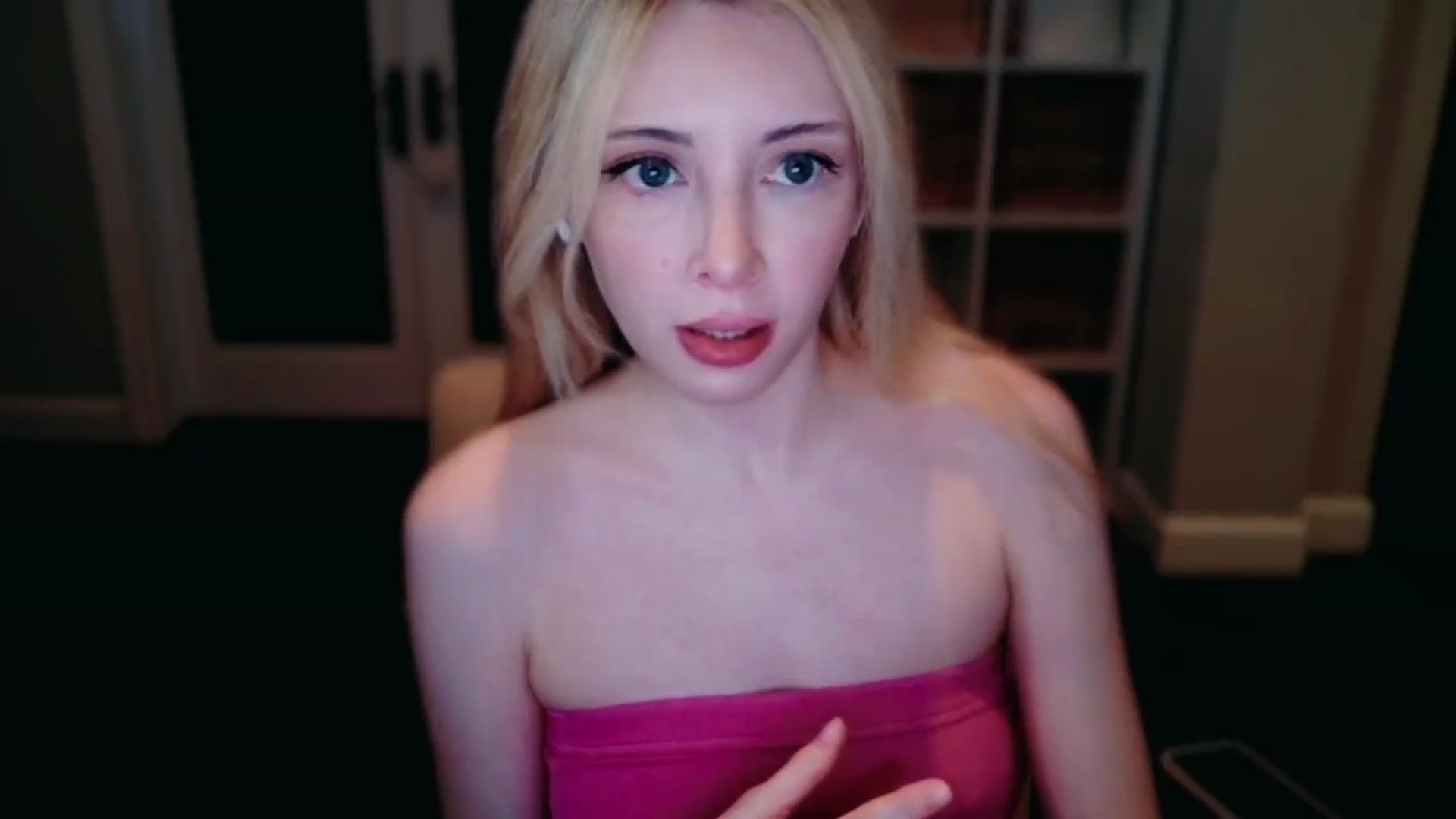 Gallery image thumbnail from Sapphire_Swan's myfreecams stream on, 09/09/2025, 04:09 image 11 of 20