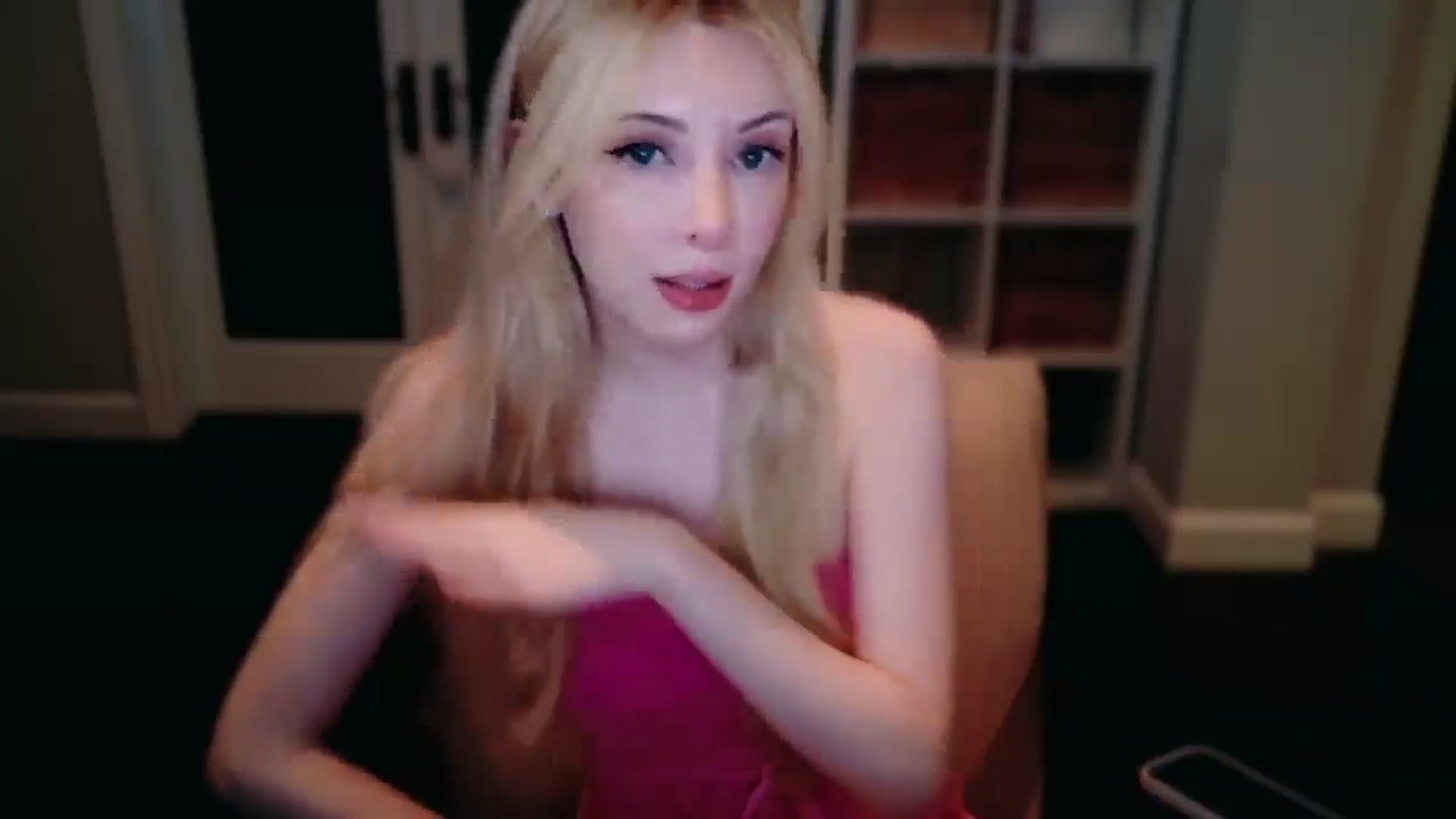 Gallery image thumbnail from Sapphire_Swan's myfreecams stream on, 09/09/2025, 04:09 image 2 of 20