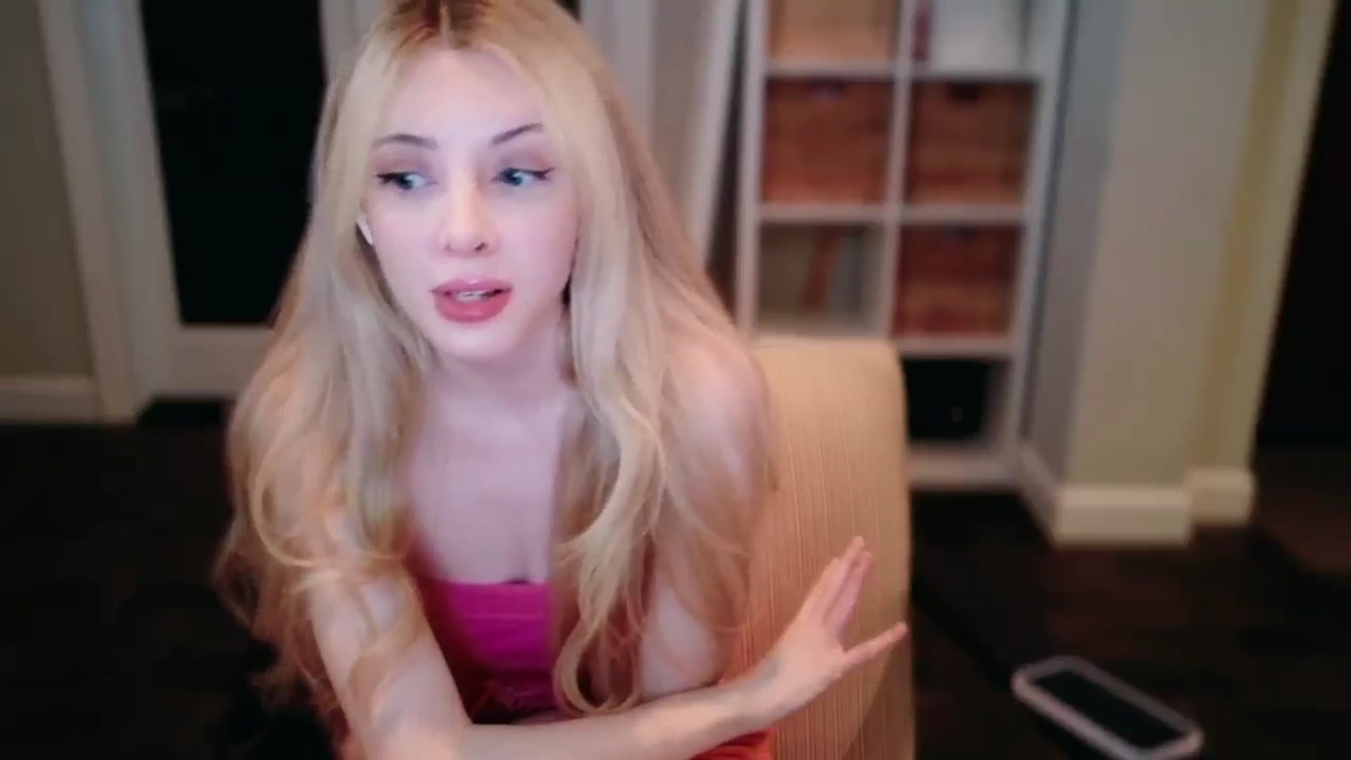 Gallery image thumbnail from Sapphire_Swan's myfreecams stream on, 09/09/2025, 05:26 image 16 of 20