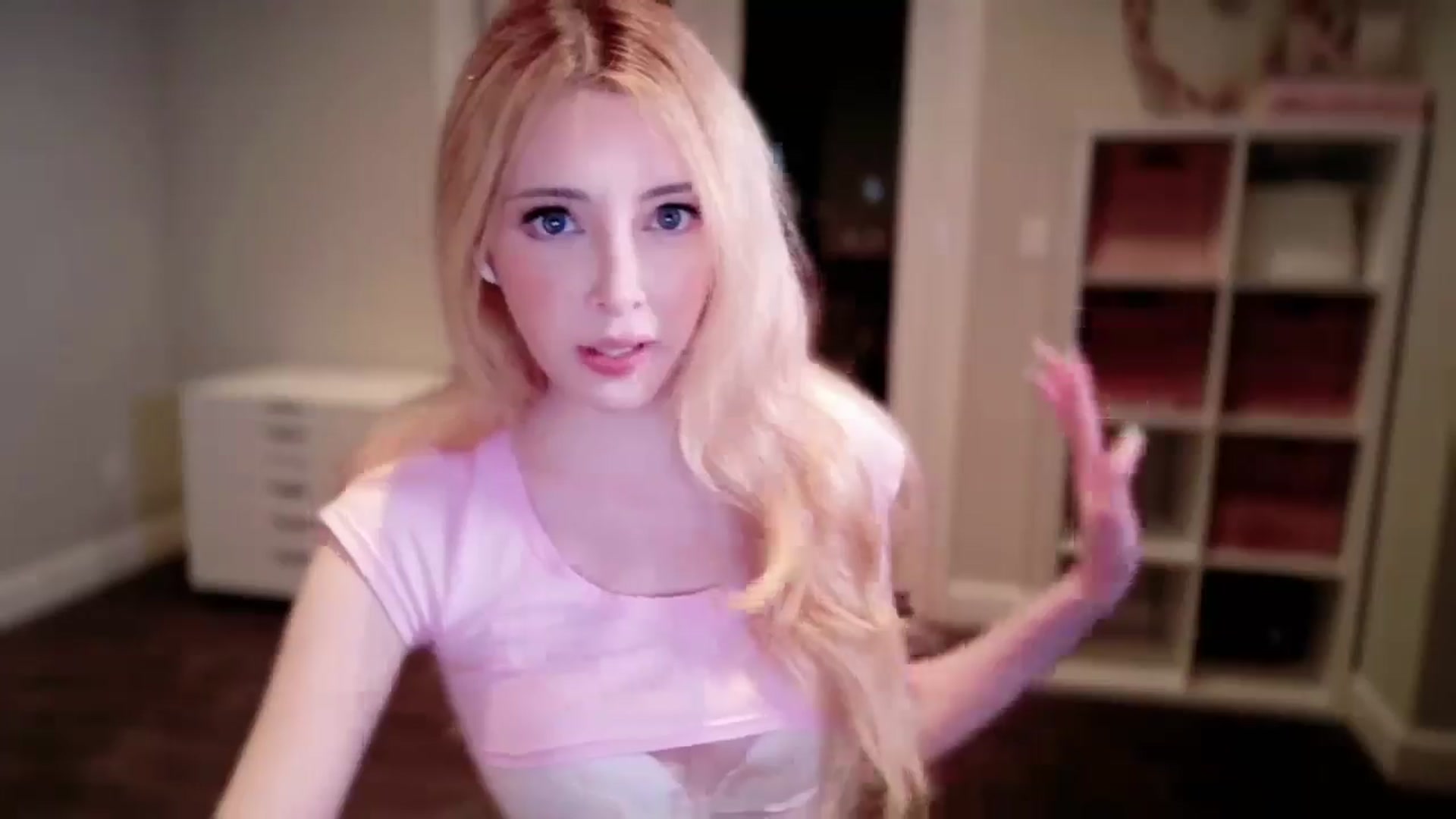 Gallery image thumbnail from Sapphire_Swan's myfreecams stream on, 10/15/2025, 02:48 image 20 of 20