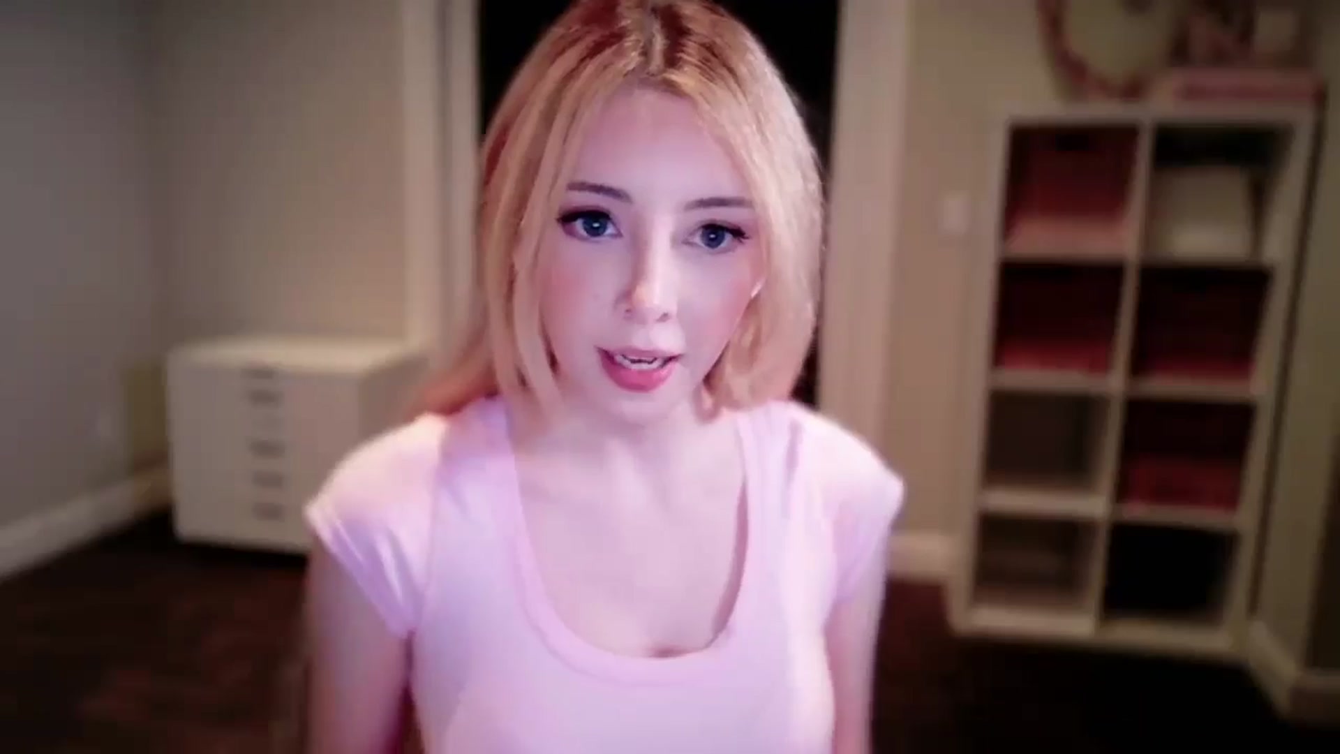 Gallery image thumbnail from Sapphire_Swan's myfreecams stream on, 10/15/2025, 02:48 image 8 of 20
