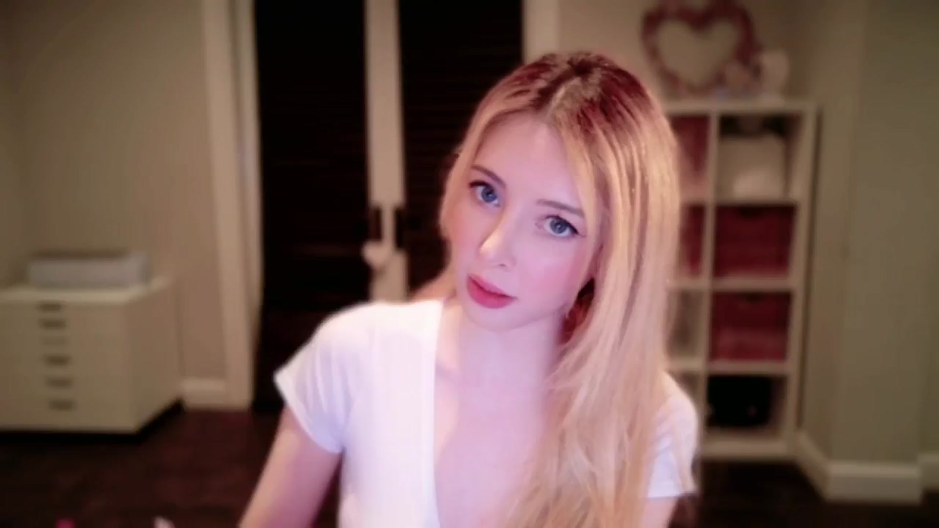 Gallery image thumbnail from Sapphire_Swan's myfreecams stream on, 11/02/2025, 04:41 image 20 of 20