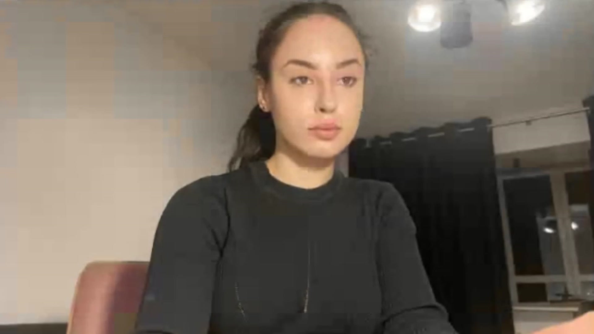Gallery image thumbnail from Sapphireeee's myfreecams stream on, 07/25/2023, 20:57 image 18 of 20