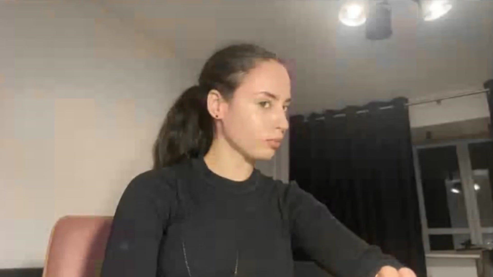 Gallery image thumbnail from Sapphireeee's myfreecams stream on, 07/25/2023, 20:57 image 17 of 20