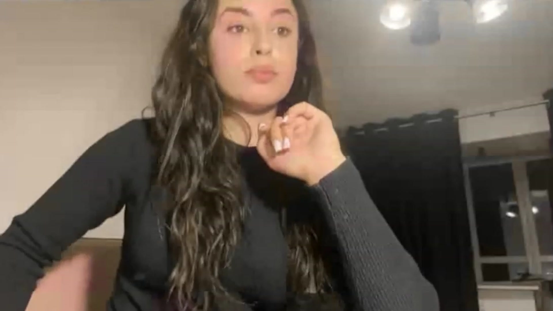 Gallery image thumbnail from Sapphireeee's myfreecams stream on, 07/25/2023, 20:57 image 16 of 20