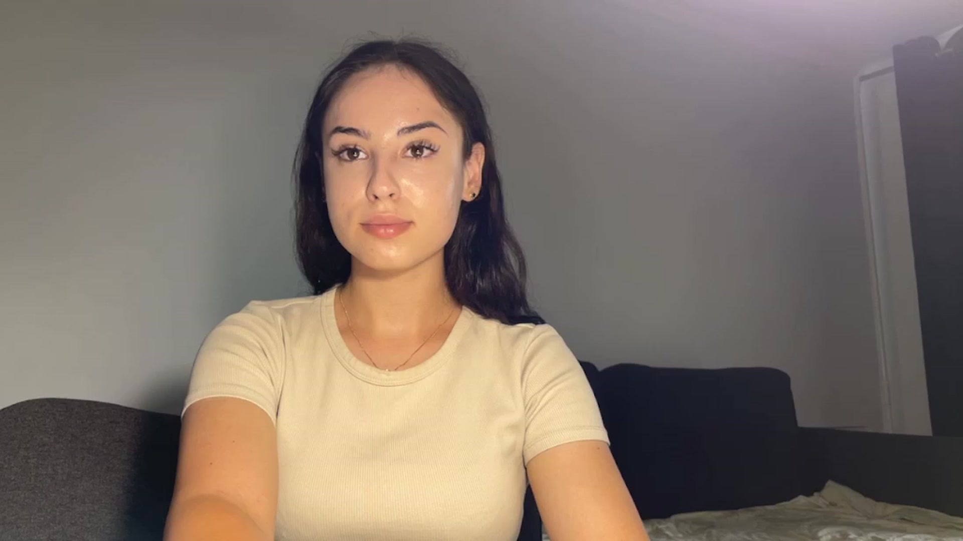 Gallery image thumbnail from Sapphireeee's myfreecams stream on, 08/06/2023, 15:47 image 8 of 20