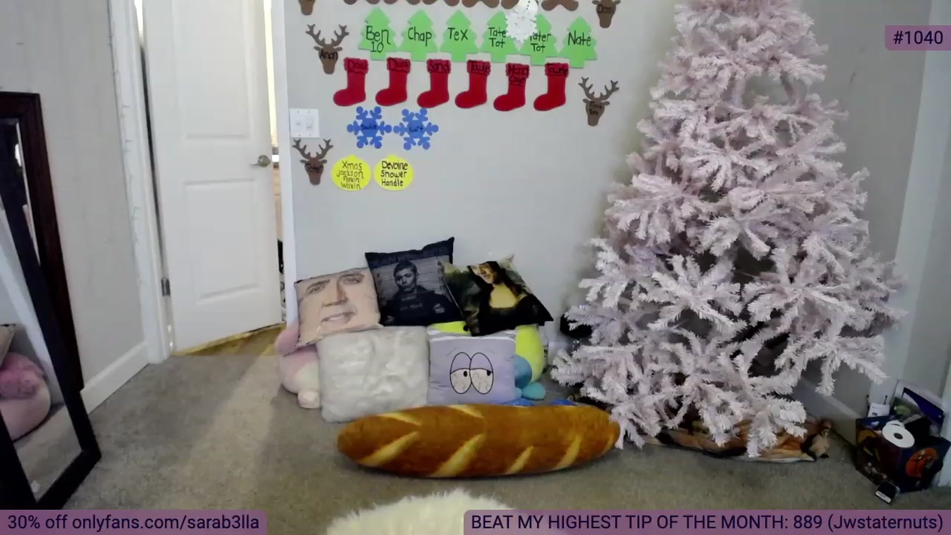 Gallery image thumbnail from SaraBellaaa's myfreecams stream on, 12/06/2022, 03:54 image 4 of 20