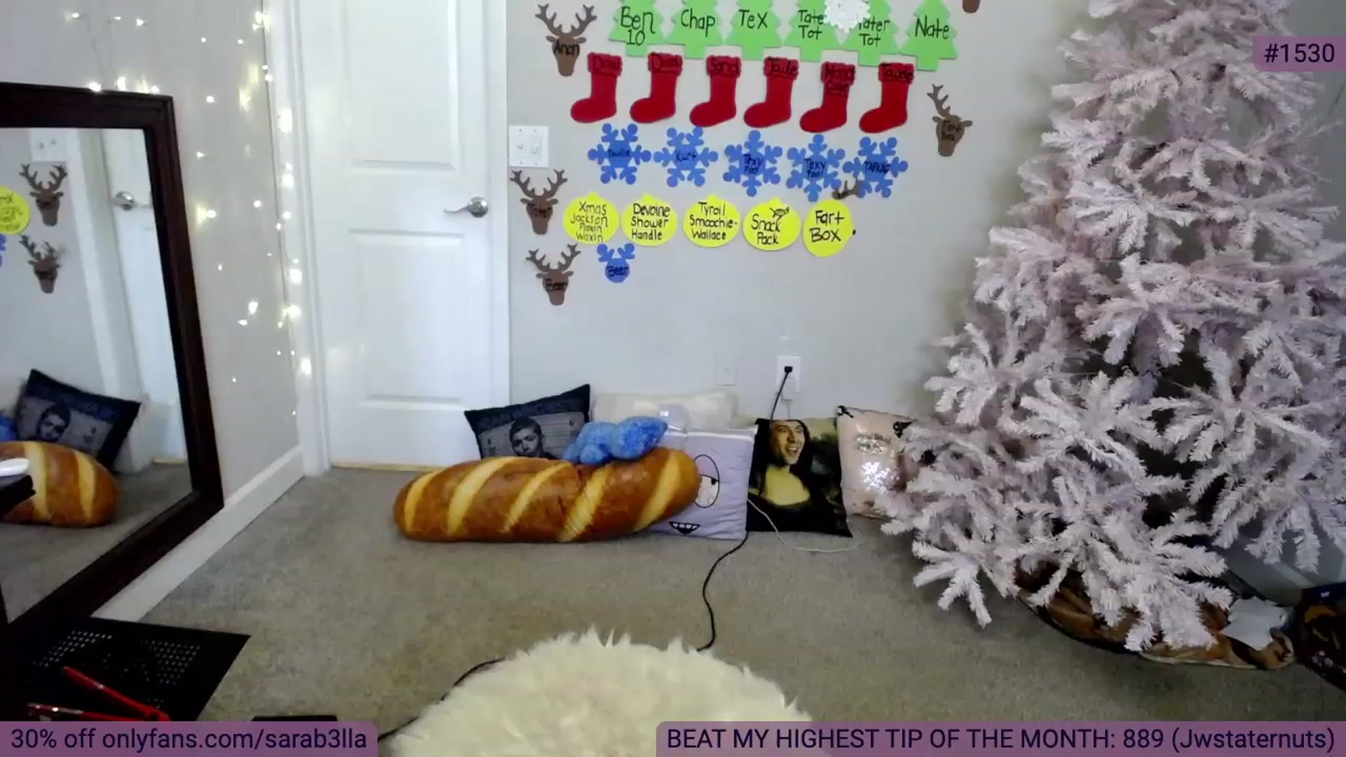 Gallery image thumbnail from SaraBellaaa's myfreecams stream on, 12/18/2022, 04:20 image 10 of 20