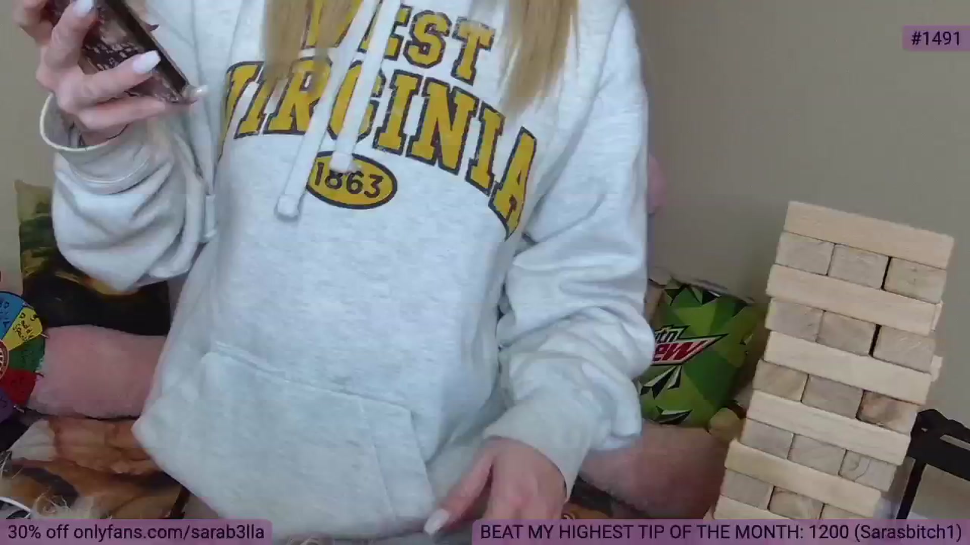 Gallery image thumbnail from SaraBellaaa's myfreecams stream on, 09/30/2024, 02:20 image 16 of 20