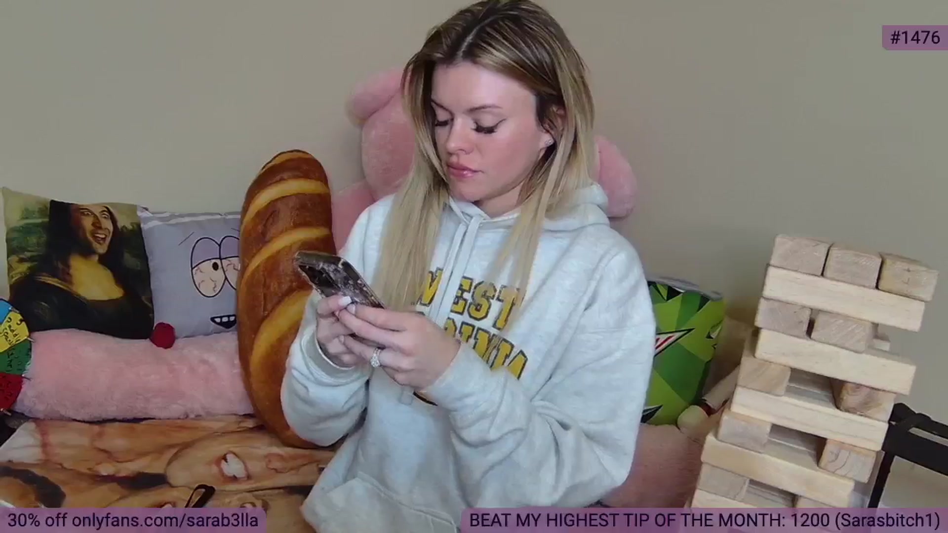 Gallery image thumbnail from SaraBellaaa's myfreecams stream on, 09/30/2024, 03:08 image 7 of 20