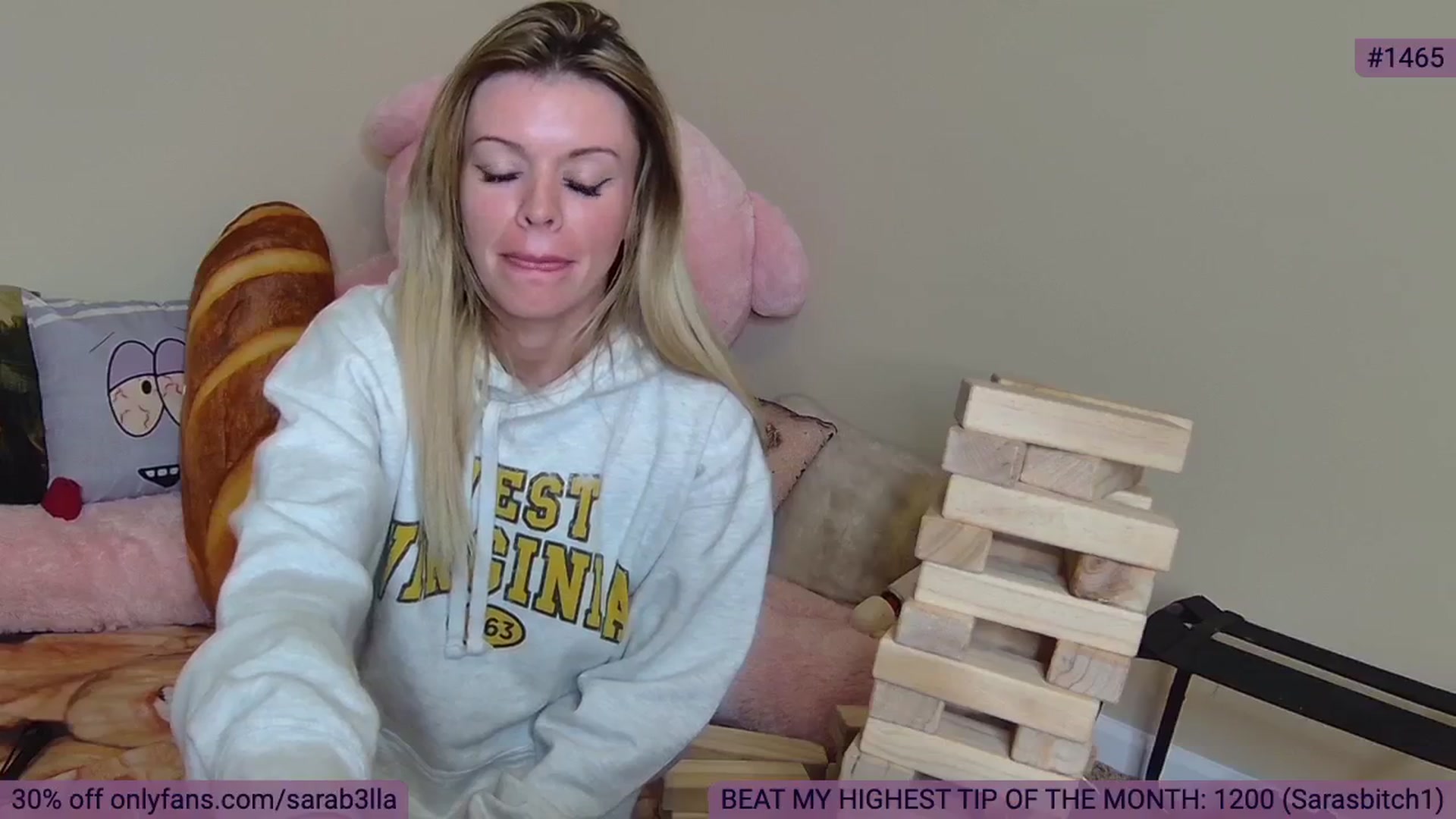 Gallery image thumbnail from SaraBellaaa's myfreecams stream on, 09/30/2024, 03:08 image 15 of 20