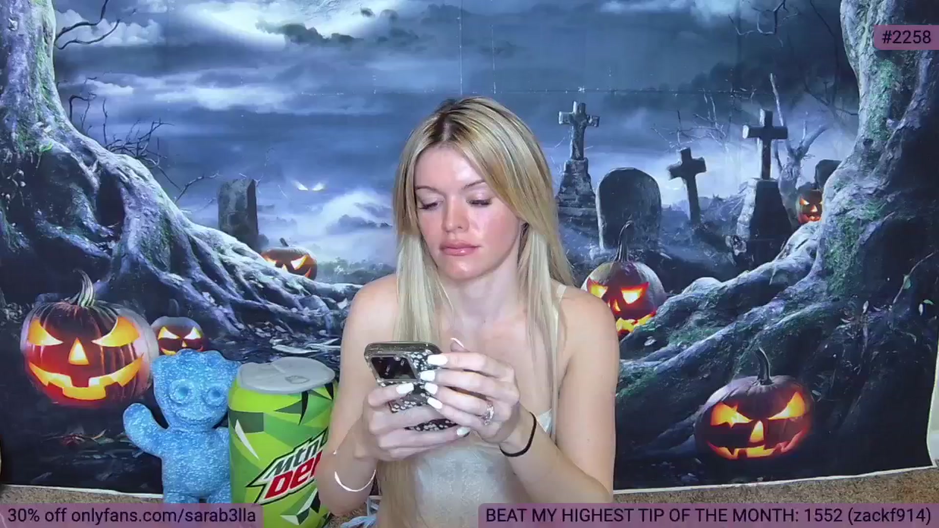 Gallery image thumbnail from SaraBellaaa's myfreecams stream on, 10/17/2024, 14:17 image 13 of 20