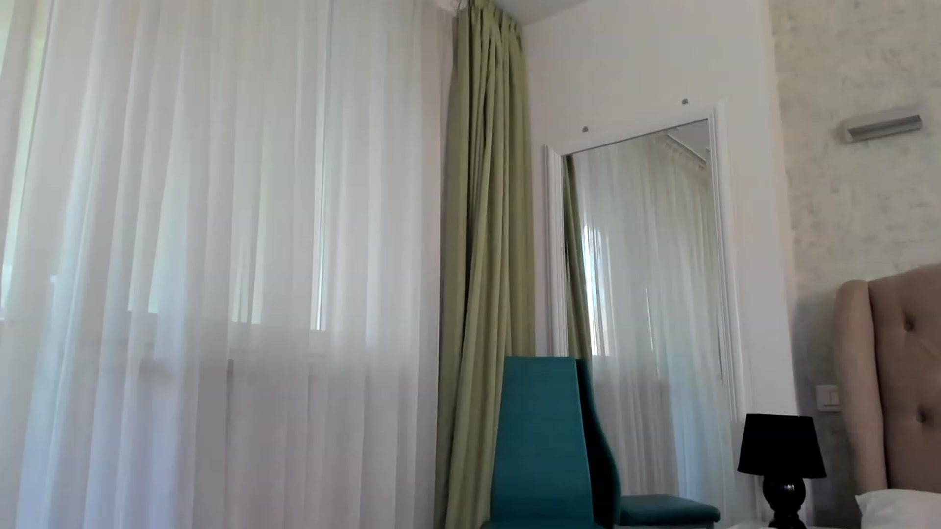 Gallery image thumbnail from SaraDimond's myfreecams stream on, 04/30/2023, 13:16 image 9 of 20