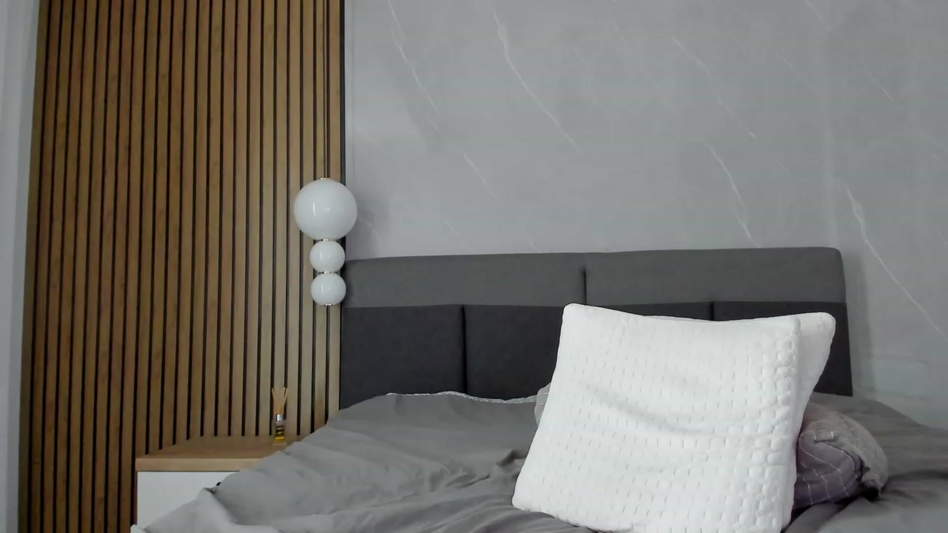 Gallery image thumbnail from SaraDimond's myfreecams stream on, 08/07/2023, 12:26 image 11 of 20