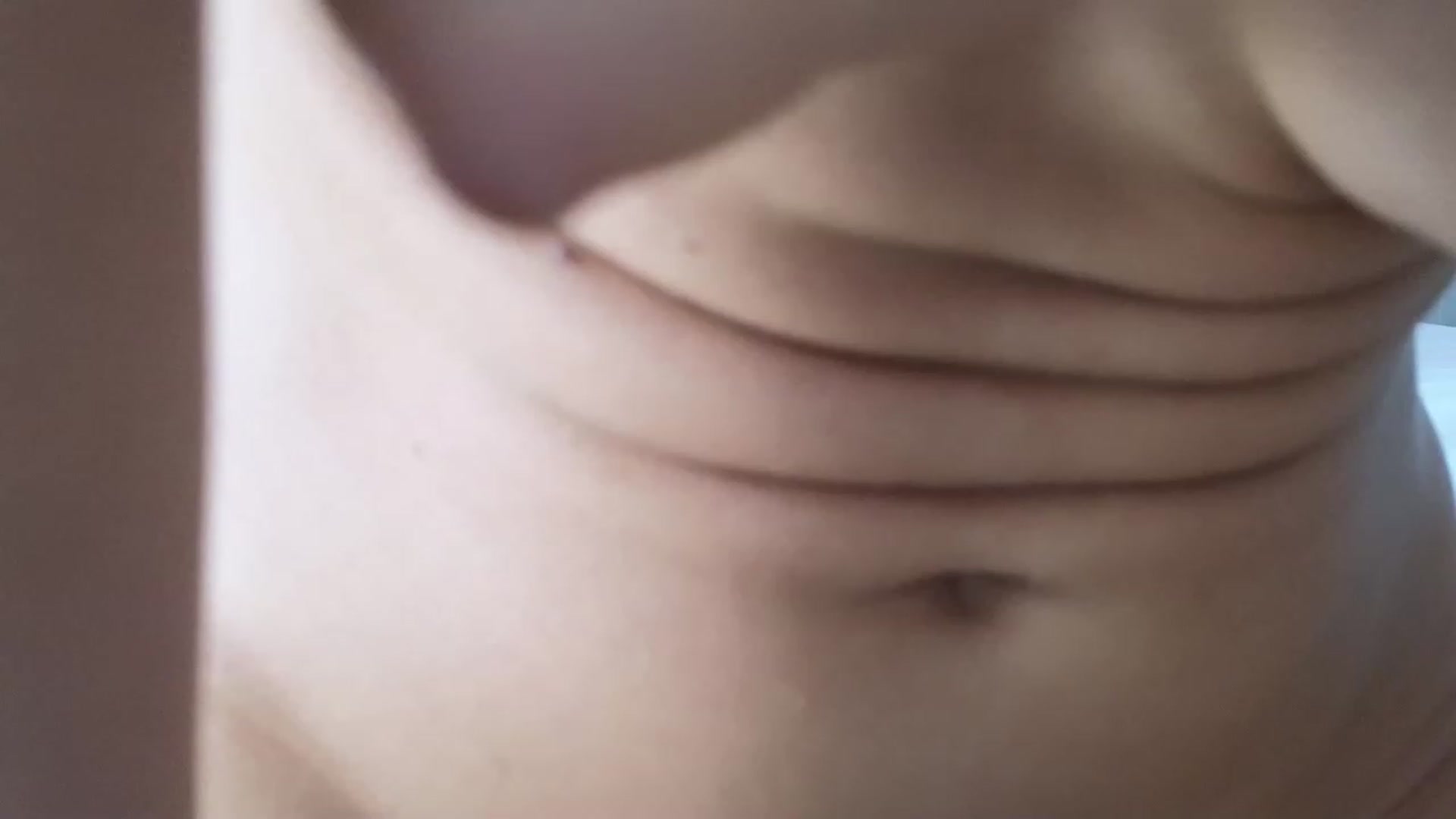 Gallery image thumbnail from SaraDimond's myfreecams stream on, 10/30/2023, 11:38 image 7 of 20