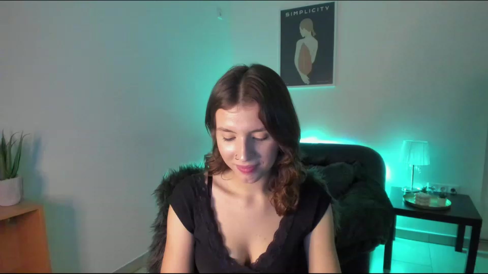Gallery image thumbnail from SaraJaay18's myfreecams stream on, 11/16/2022, 16:01 image 19 of 20