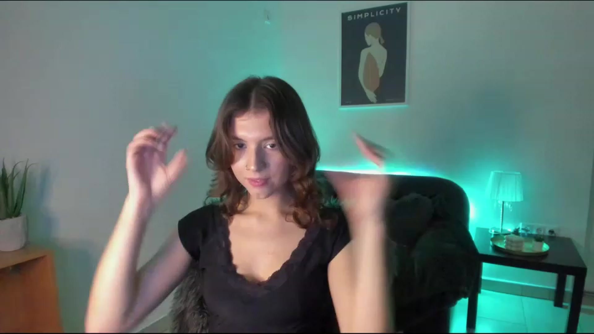 Gallery image thumbnail from SaraJaay18's myfreecams stream on, 11/16/2022, 16:01 image 11 of 20
