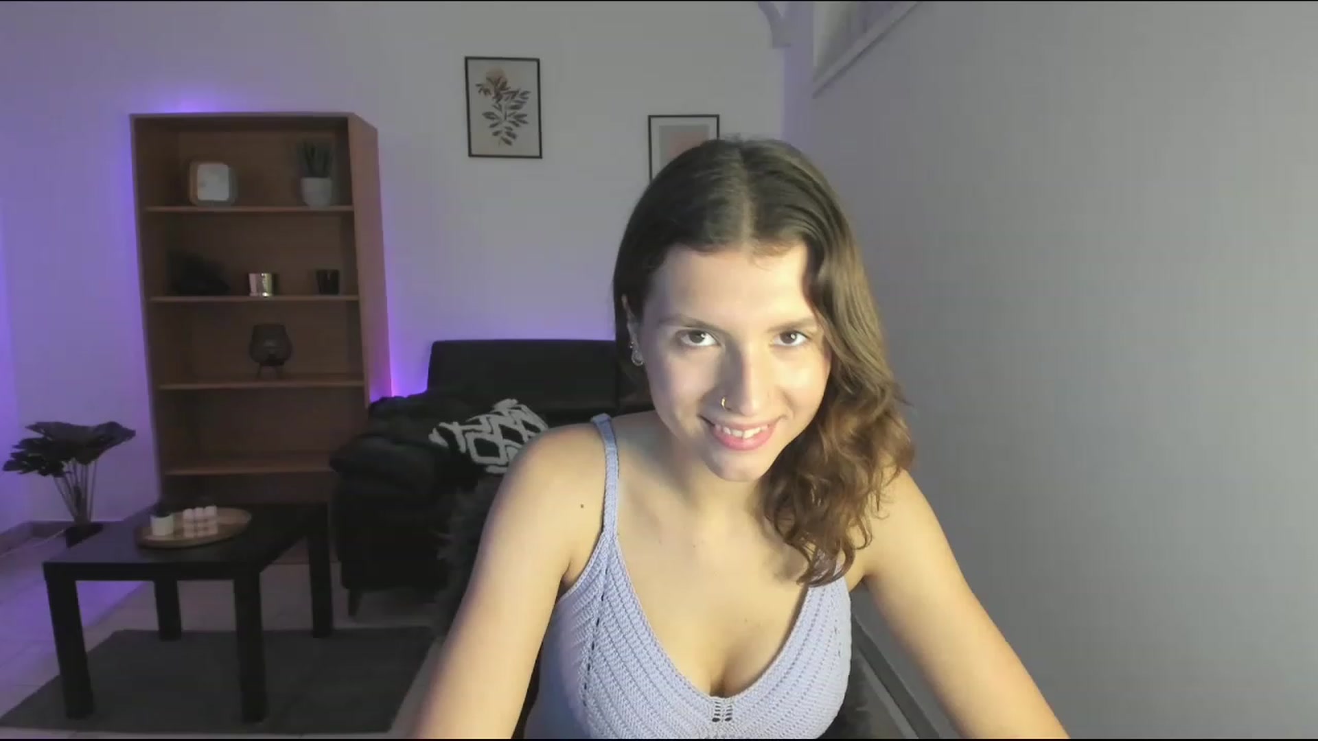 Gallery image thumbnail from SaraJaay18's myfreecams stream on, 11/18/2022, 17:11 image 12 of 20
