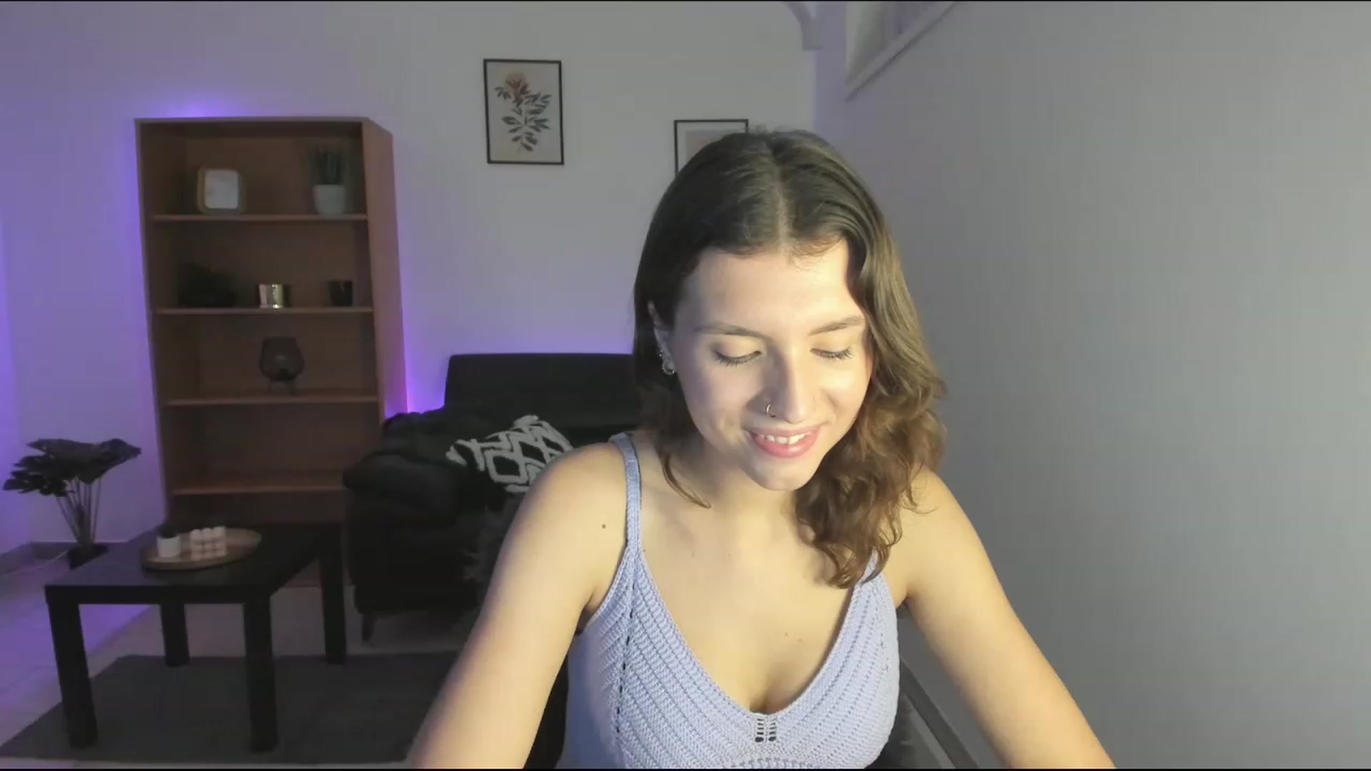 Gallery image thumbnail from SaraJaay18's myfreecams stream on, 11/18/2022, 17:11 image 17 of 20