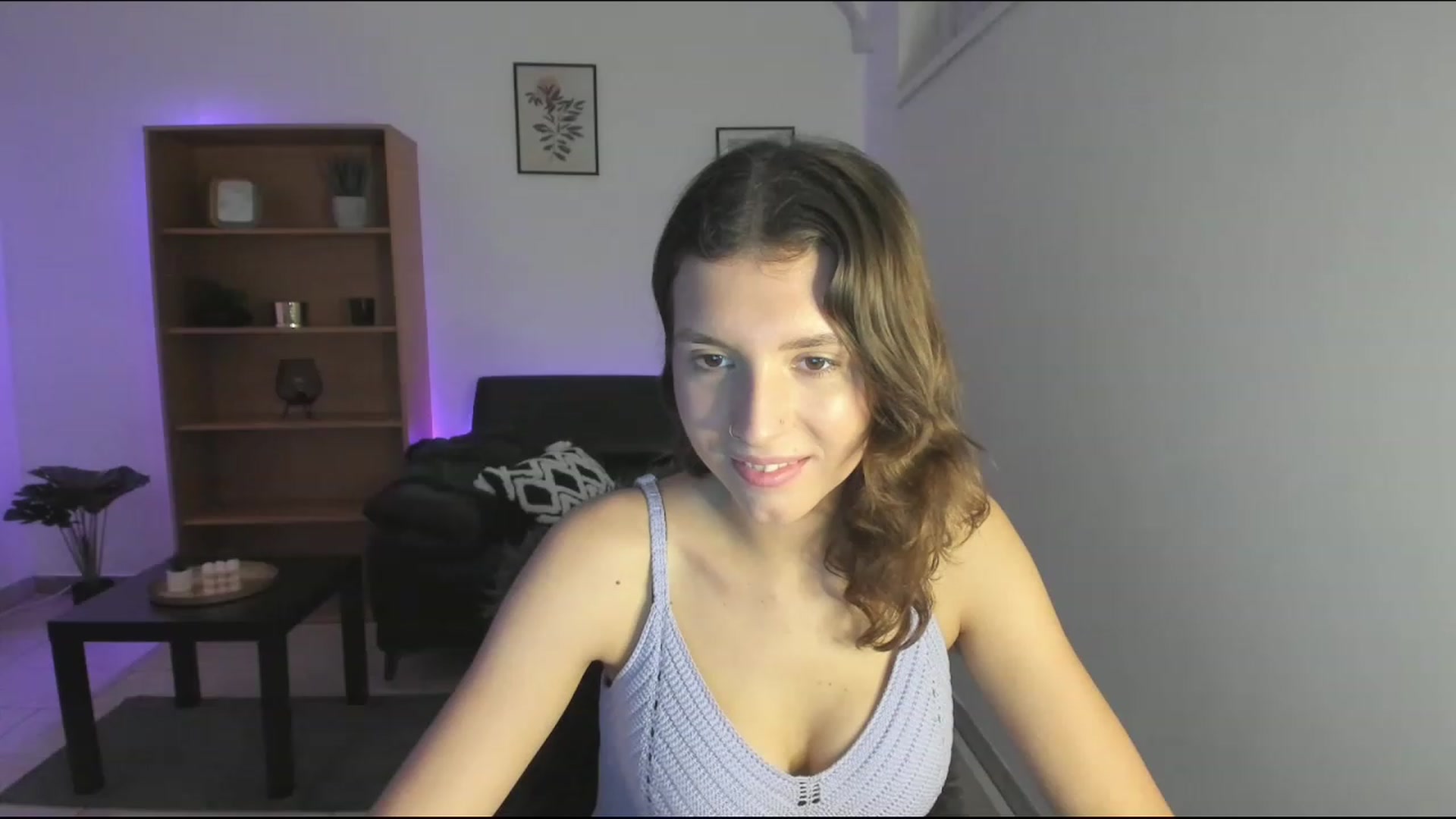 Gallery image thumbnail from SaraJaay18's myfreecams stream on, 11/18/2022, 17:11 image 13 of 20