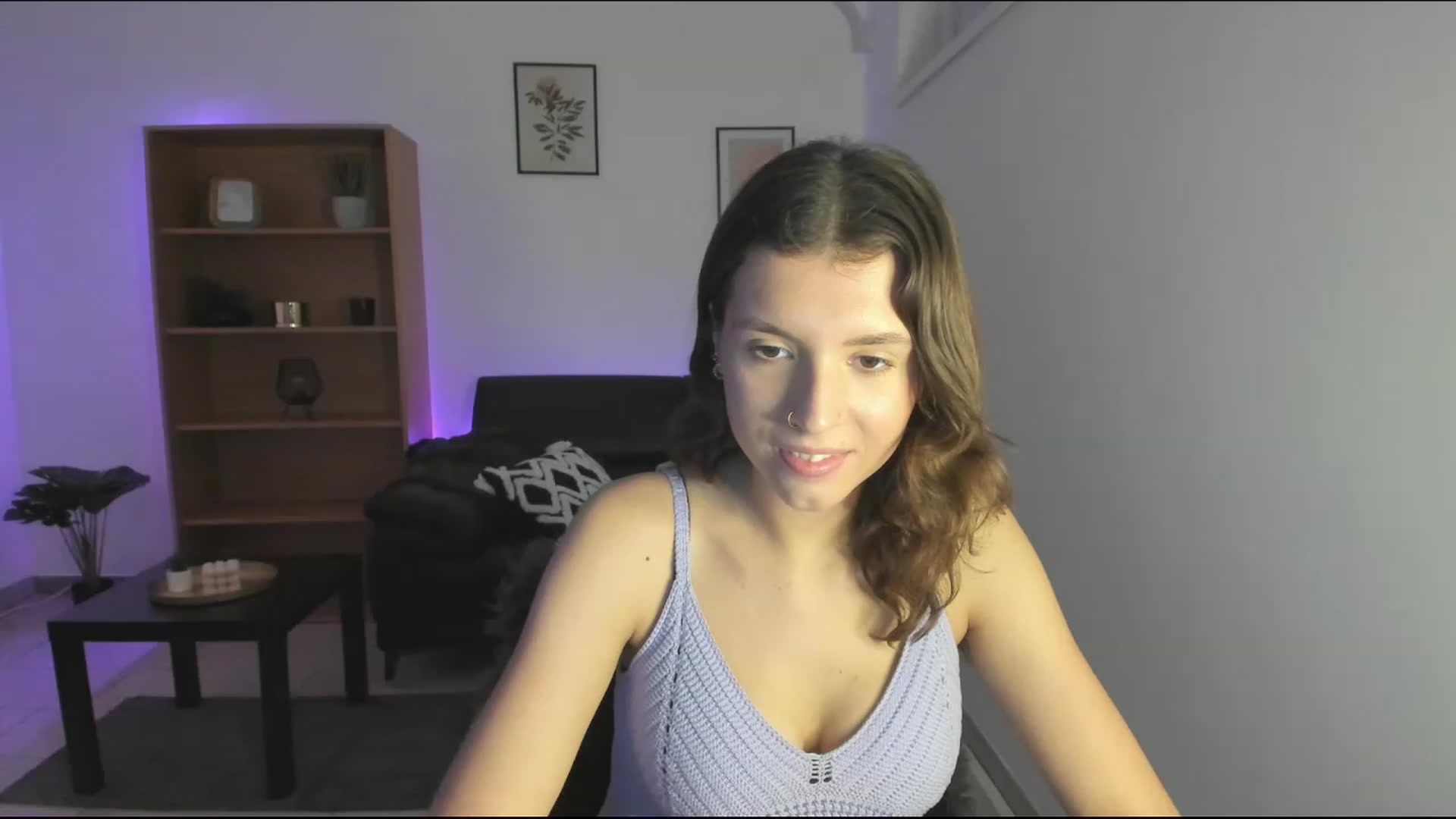 Gallery image thumbnail from SaraJaay18's myfreecams stream on, 11/18/2022, 17:11 image 19 of 20