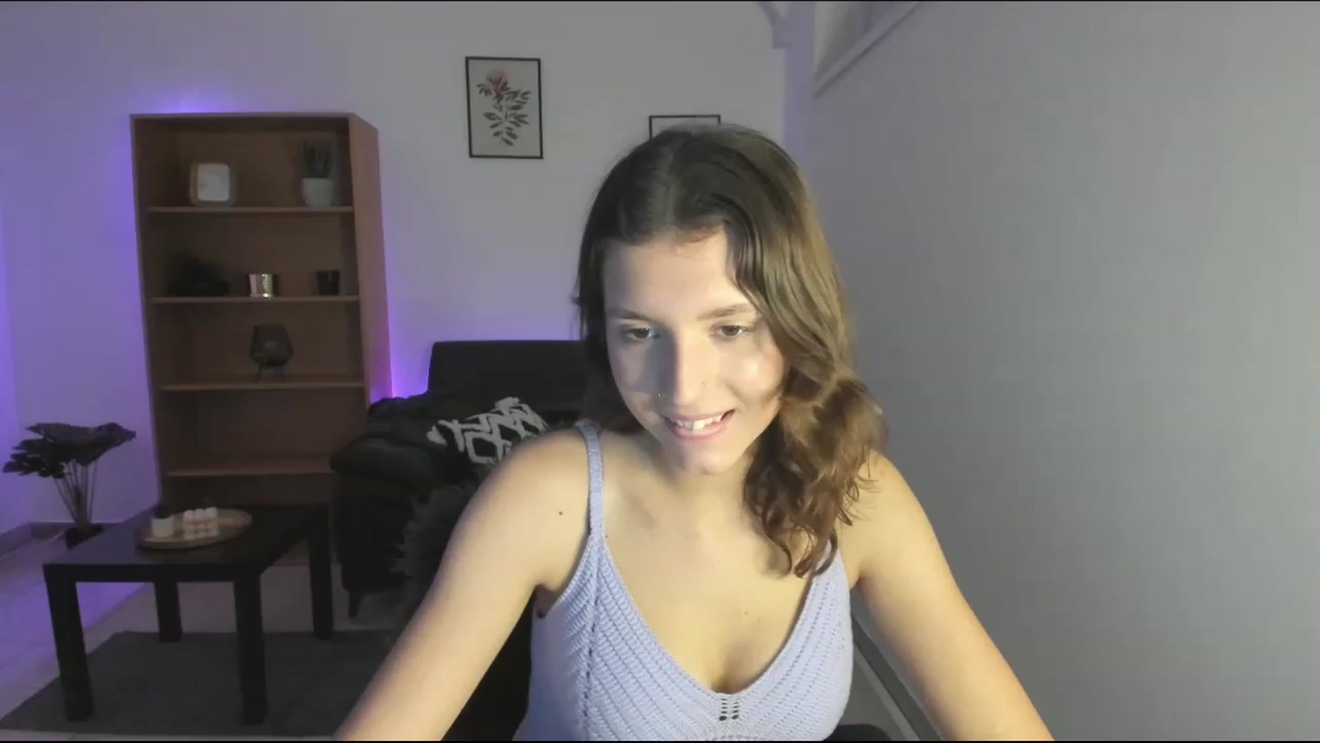 Gallery image thumbnail from SaraJaay18's myfreecams stream on, 11/18/2022, 17:11 image 1 of 20