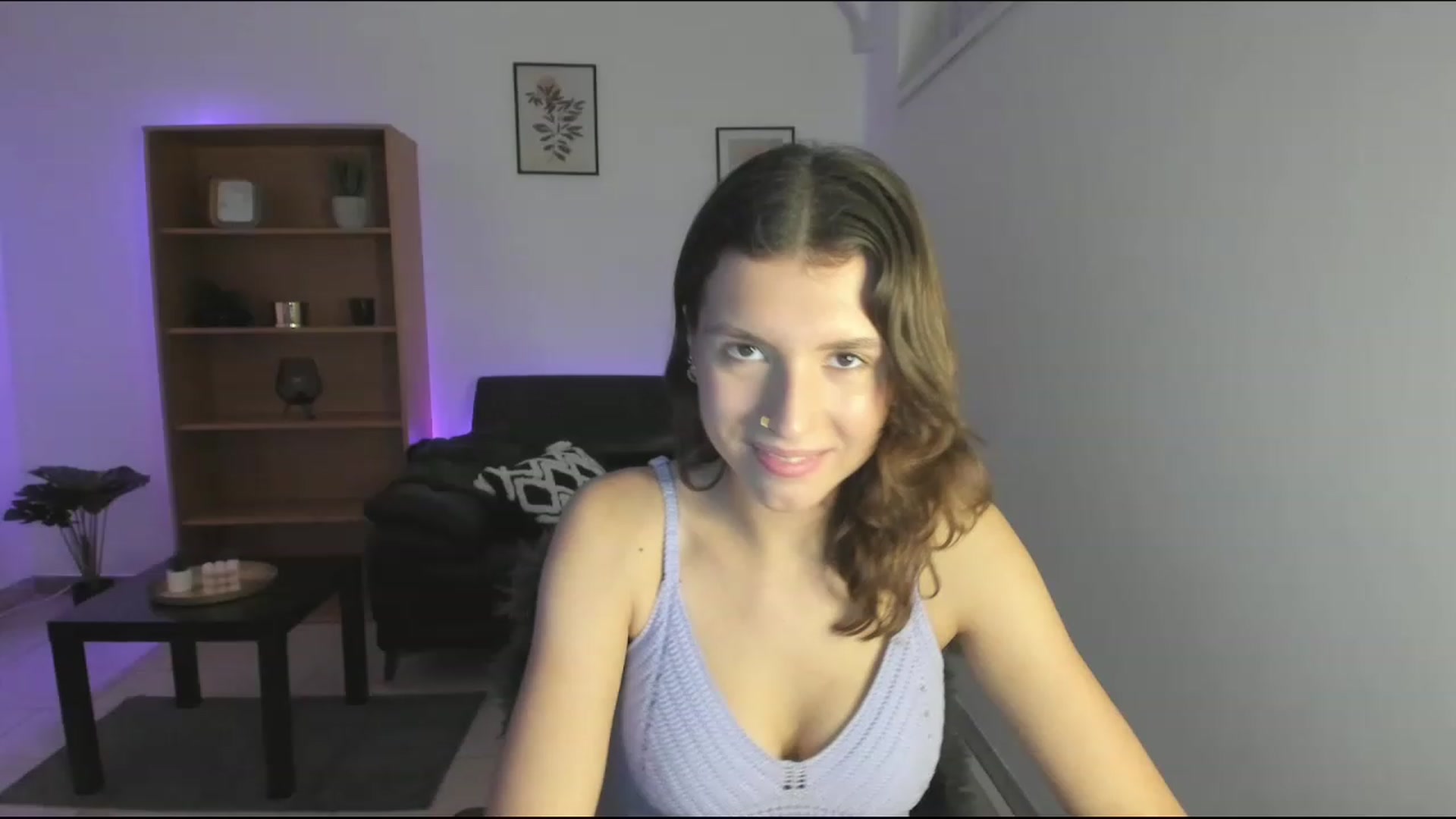 Gallery image thumbnail from SaraJaay18's myfreecams stream on, 11/18/2022, 17:11 image 9 of 20