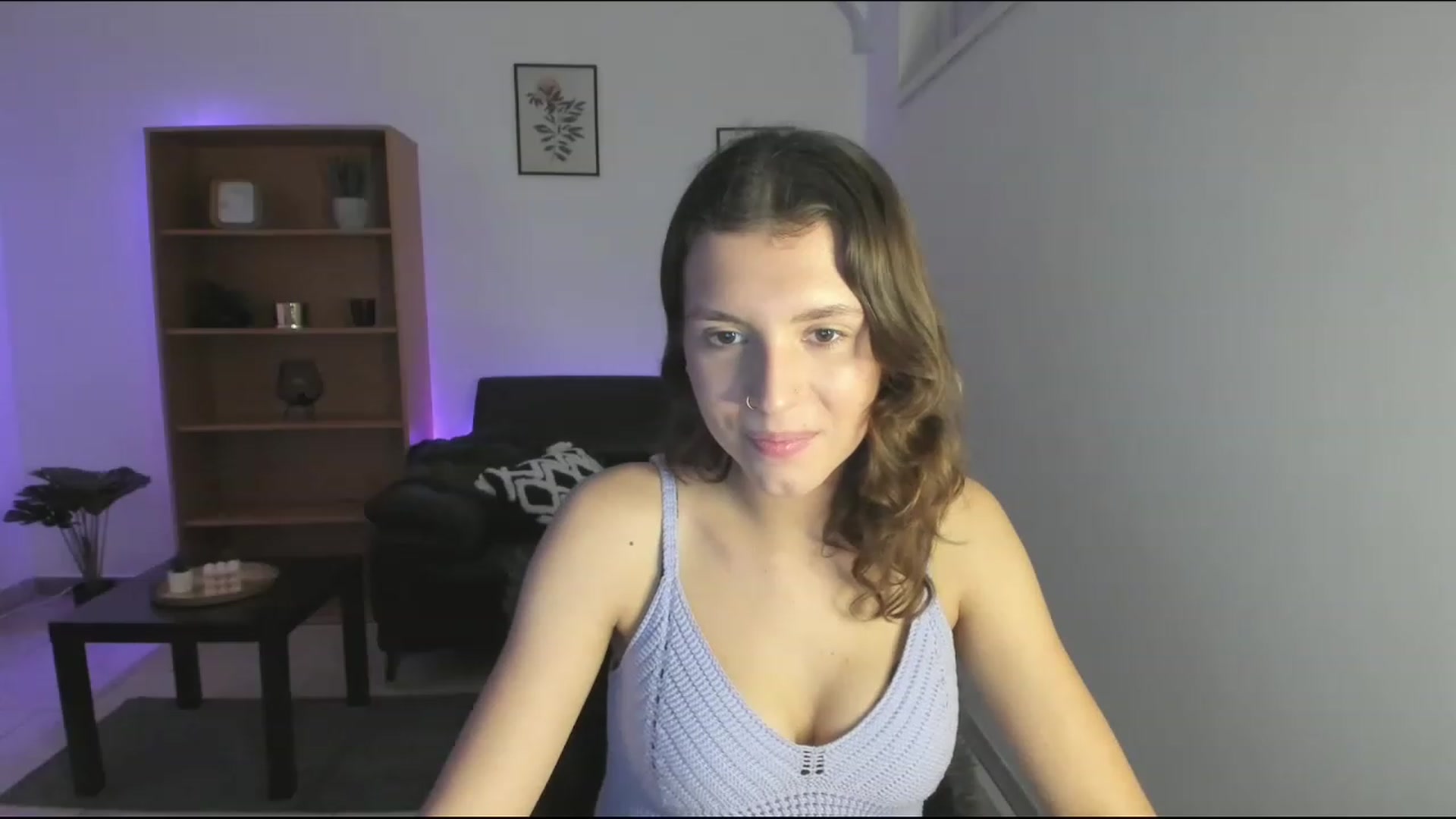 Gallery image thumbnail from SaraJaay18's myfreecams stream on, 11/18/2022, 18:30 image 18 of 20