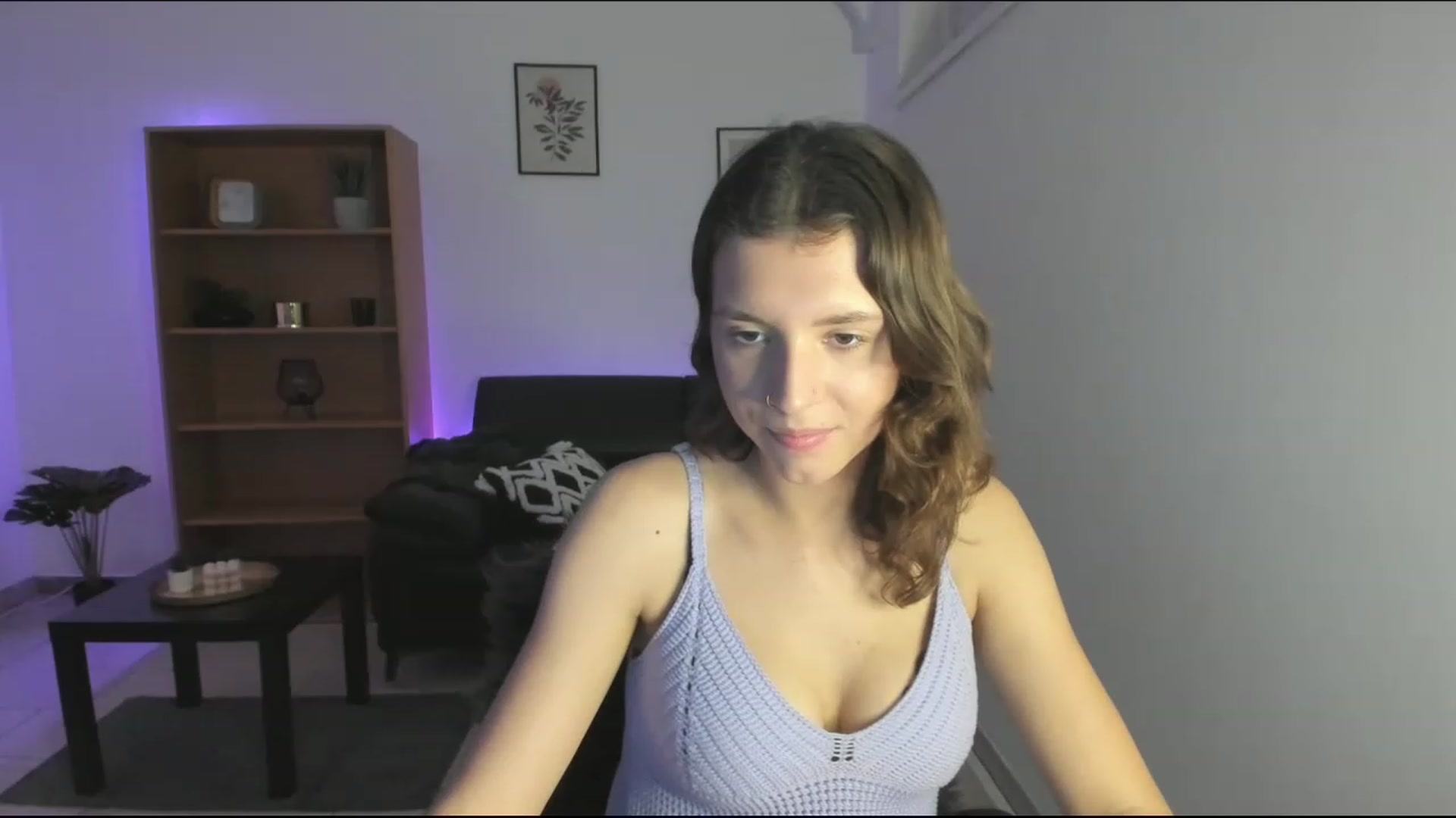 Gallery image thumbnail from SaraJaay18's myfreecams stream on, 11/18/2022, 18:30 image 15 of 20