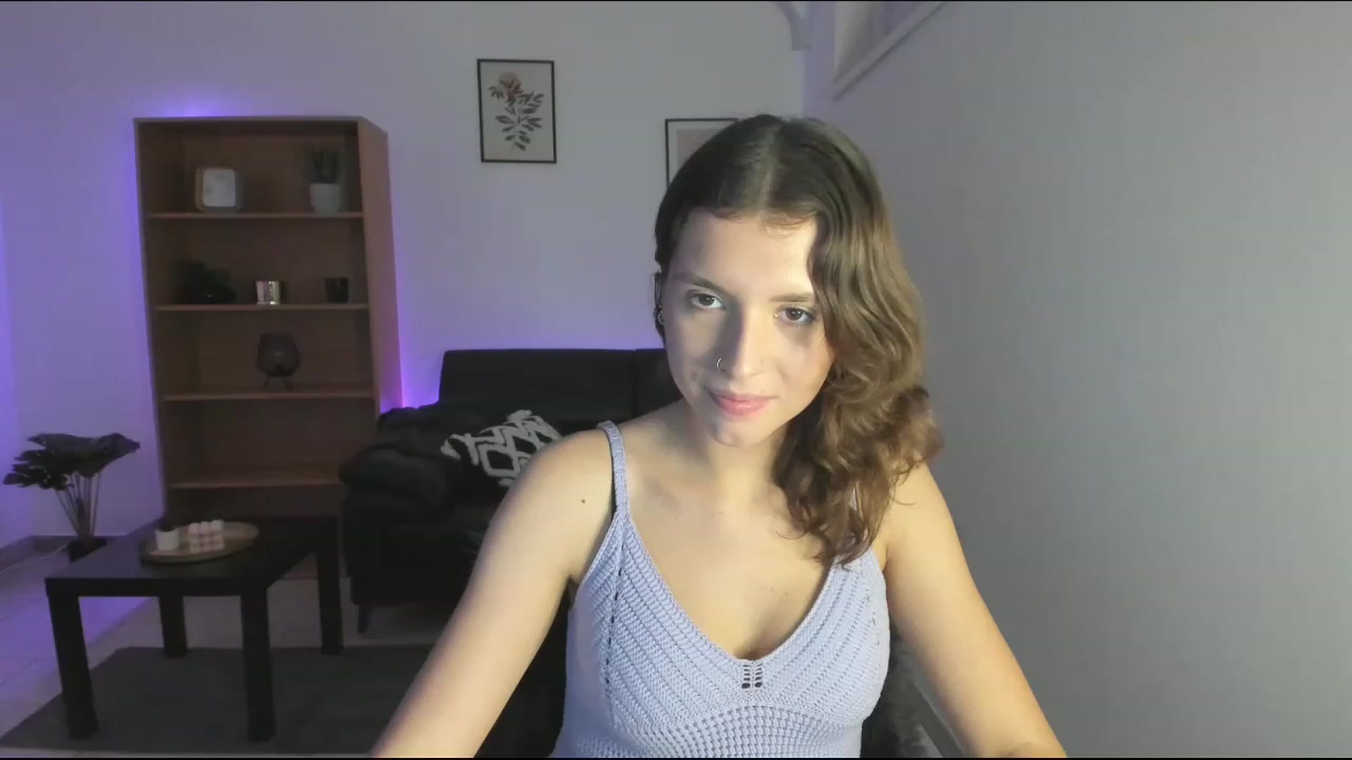 Gallery image thumbnail from SaraJaay18's myfreecams stream on, 11/18/2022, 18:30 image 4 of 20