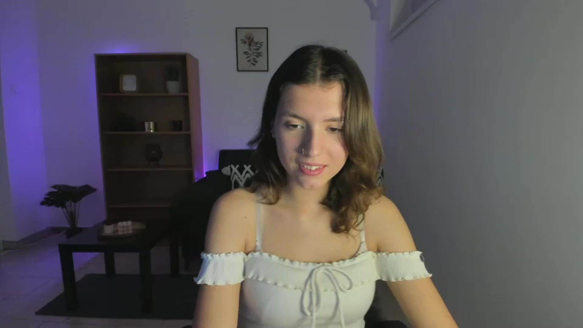 Gallery image thumbnail from SaraJaay18's myfreecams stream on, 11/21/2022, 14:41 image 20 of 20