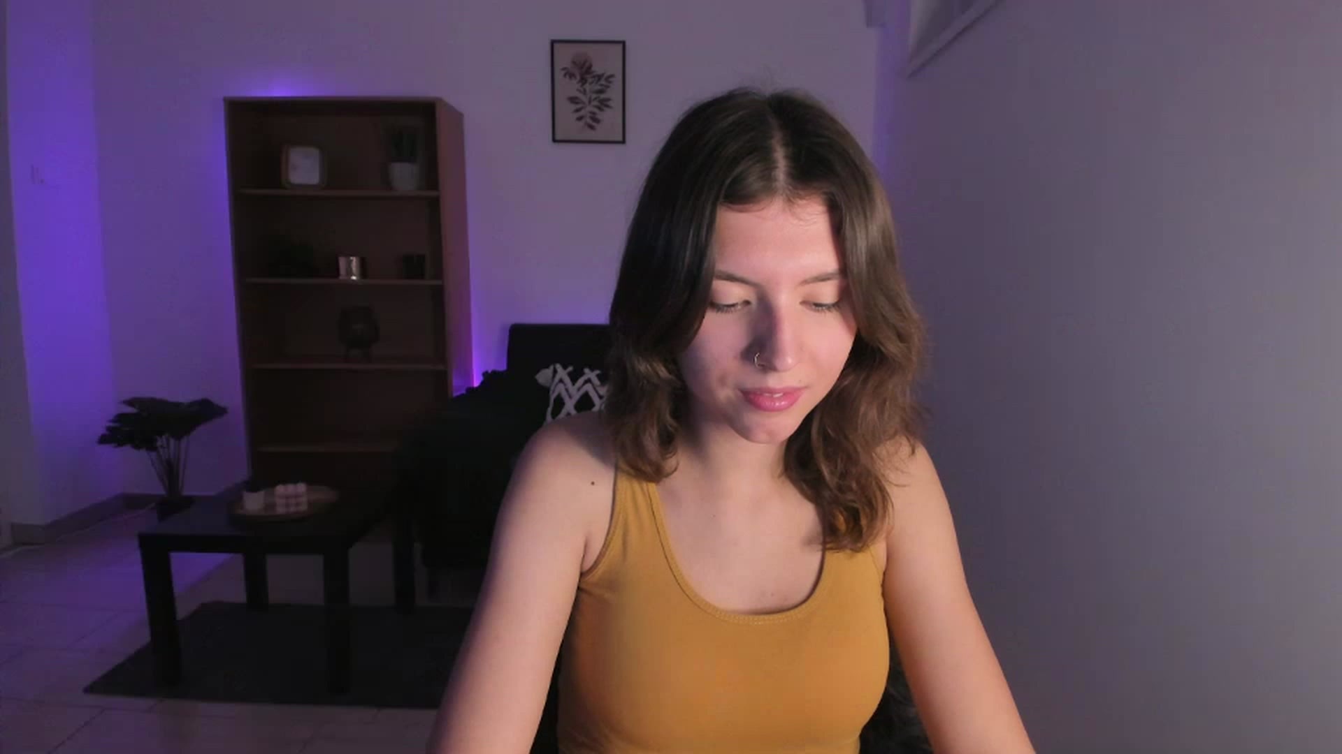 Gallery image thumbnail from SaraJaay18's myfreecams stream on, 11/22/2022, 16:00 image 7 of 20