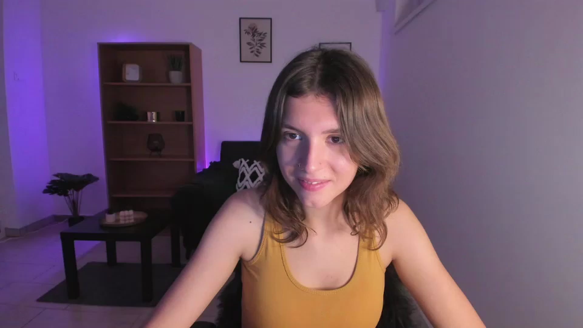 Gallery image thumbnail from SaraJaay18's myfreecams stream on, 11/22/2022, 16:46 image 5 of 20