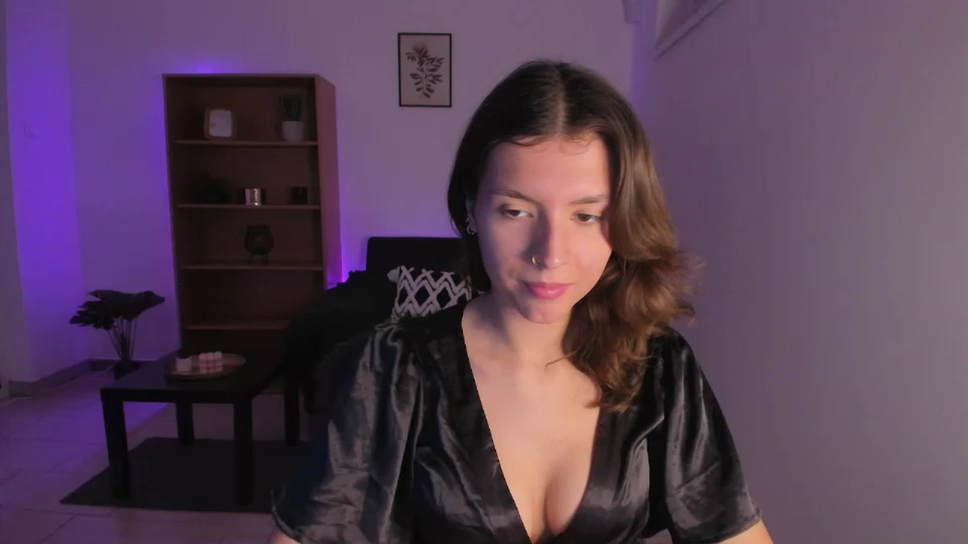 Gallery image thumbnail from SaraJaay18's myfreecams stream on, 11/23/2022, 14:37 image 20 of 20