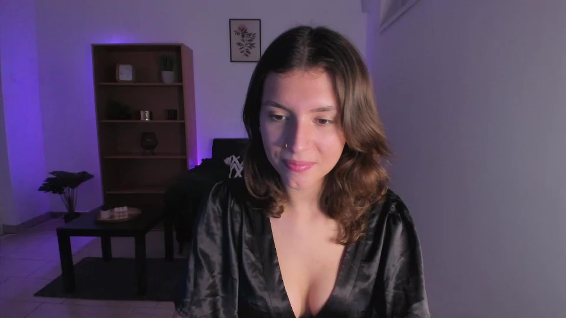 Gallery image thumbnail from SaraJaay18's myfreecams stream on, 11/23/2022, 17:24 image 2 of 20