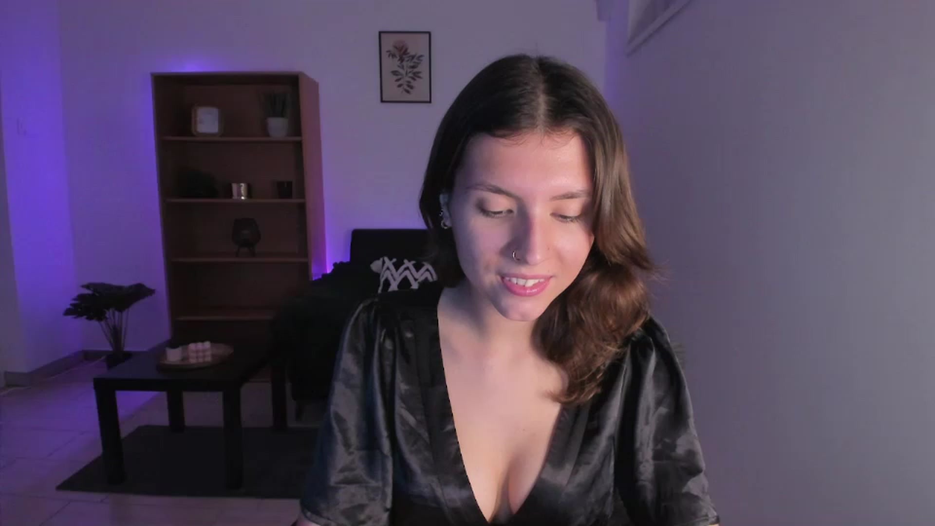 Gallery image thumbnail from SaraJaay18's myfreecams stream on, 11/23/2022, 17:24 image 8 of 20